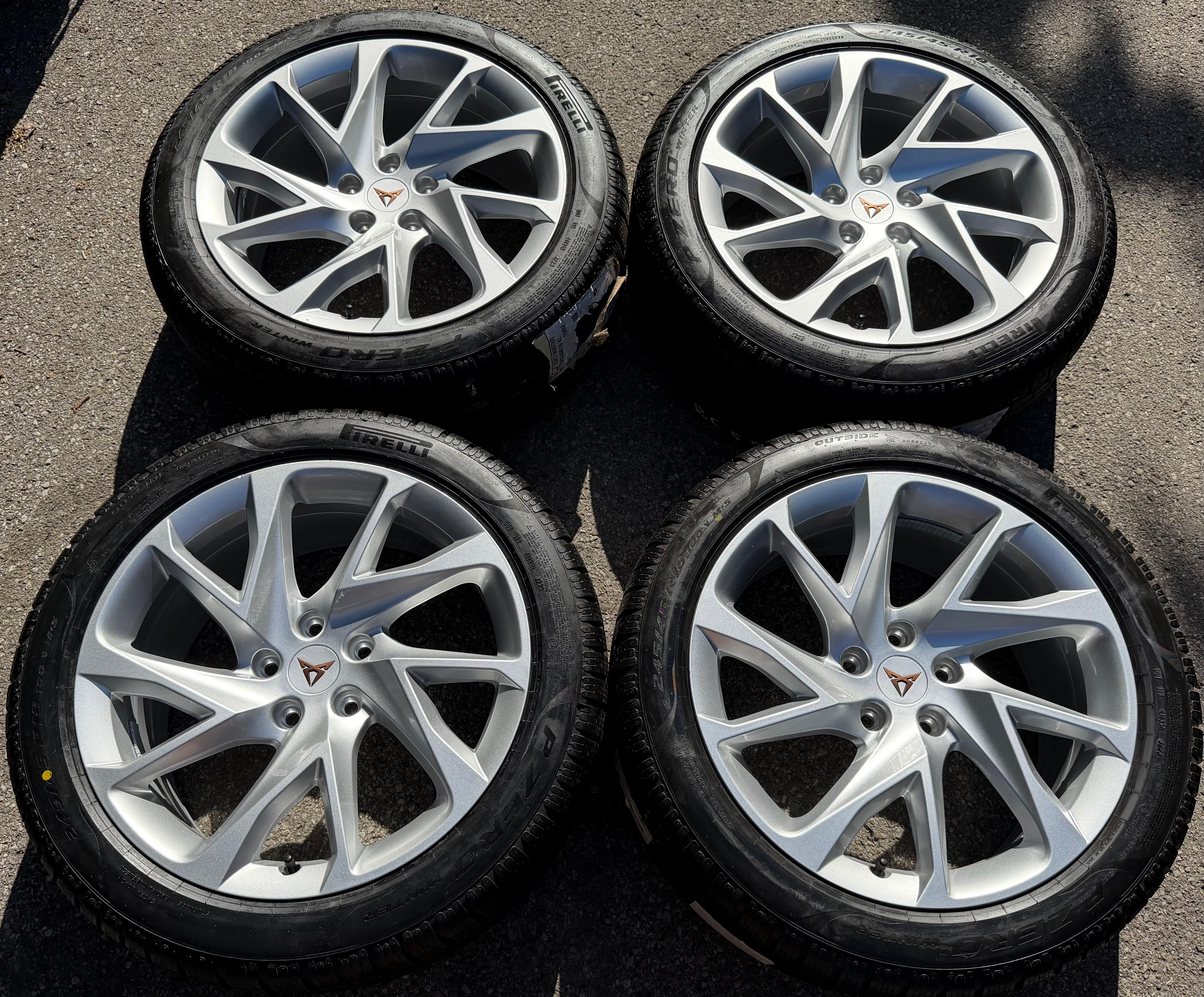 4 llantas de aluminio originales de invierno de 18" para SEAT CUPRA FORMENTOR, 245/45R18 100V, 5FF601025C
