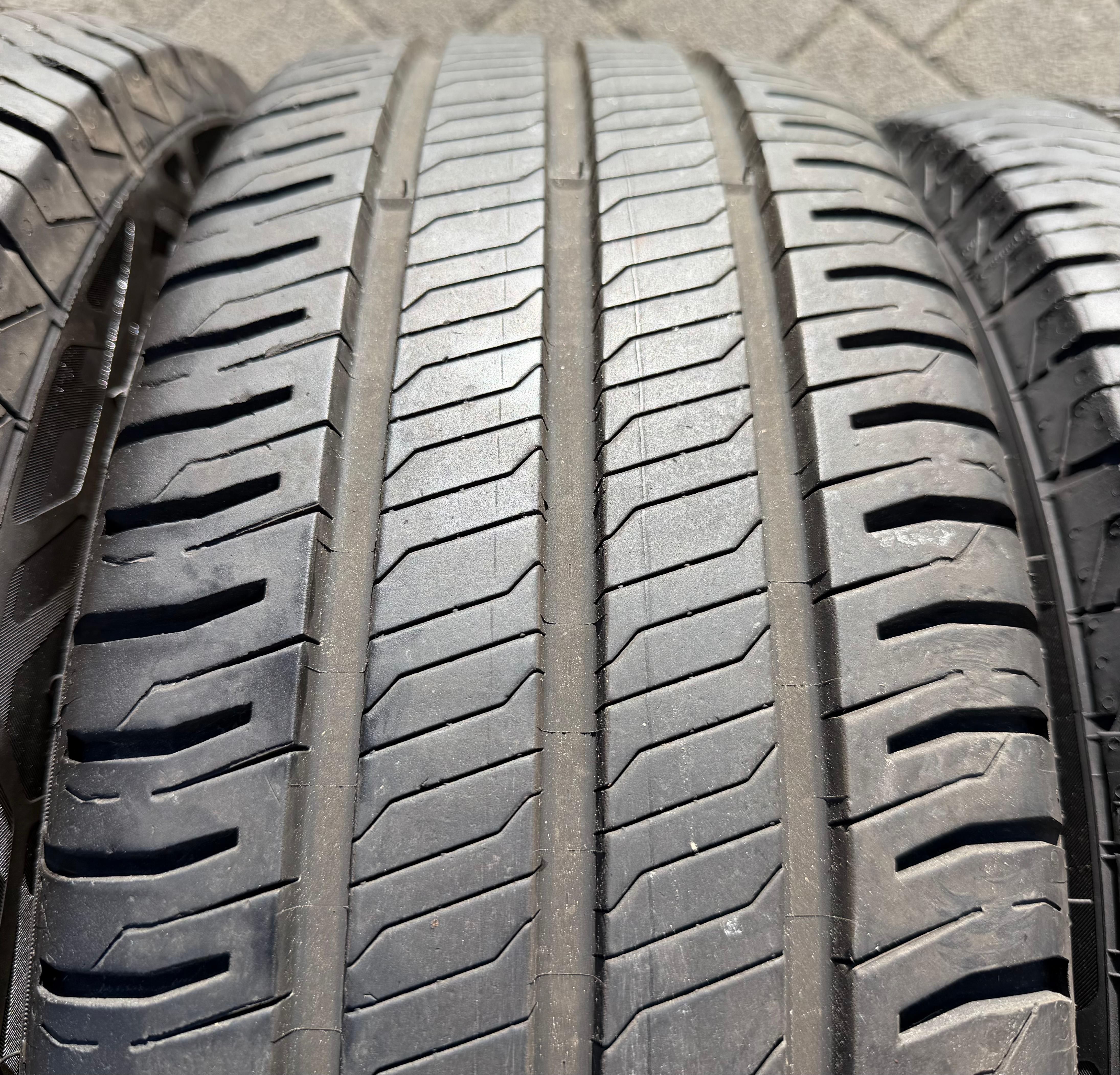 4 ruote estive in lega originali VW Bus T5 T6 T6.1 215/65R16C Clayton 7E0601025N