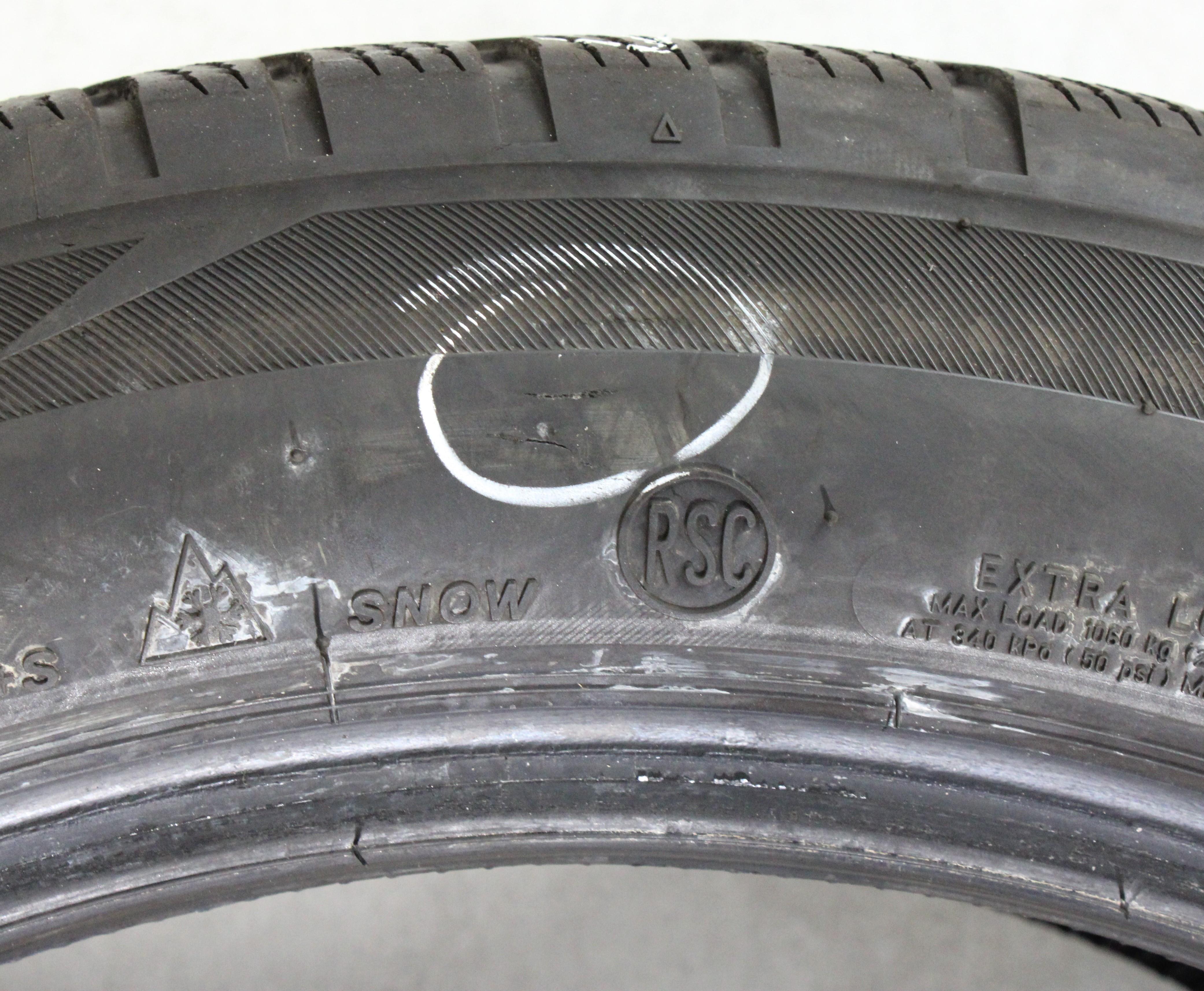 4 x 275/45R20 110V Winterreifen Bridgestone Blizzak LM001 * Runflat 5-5,5mm 2021