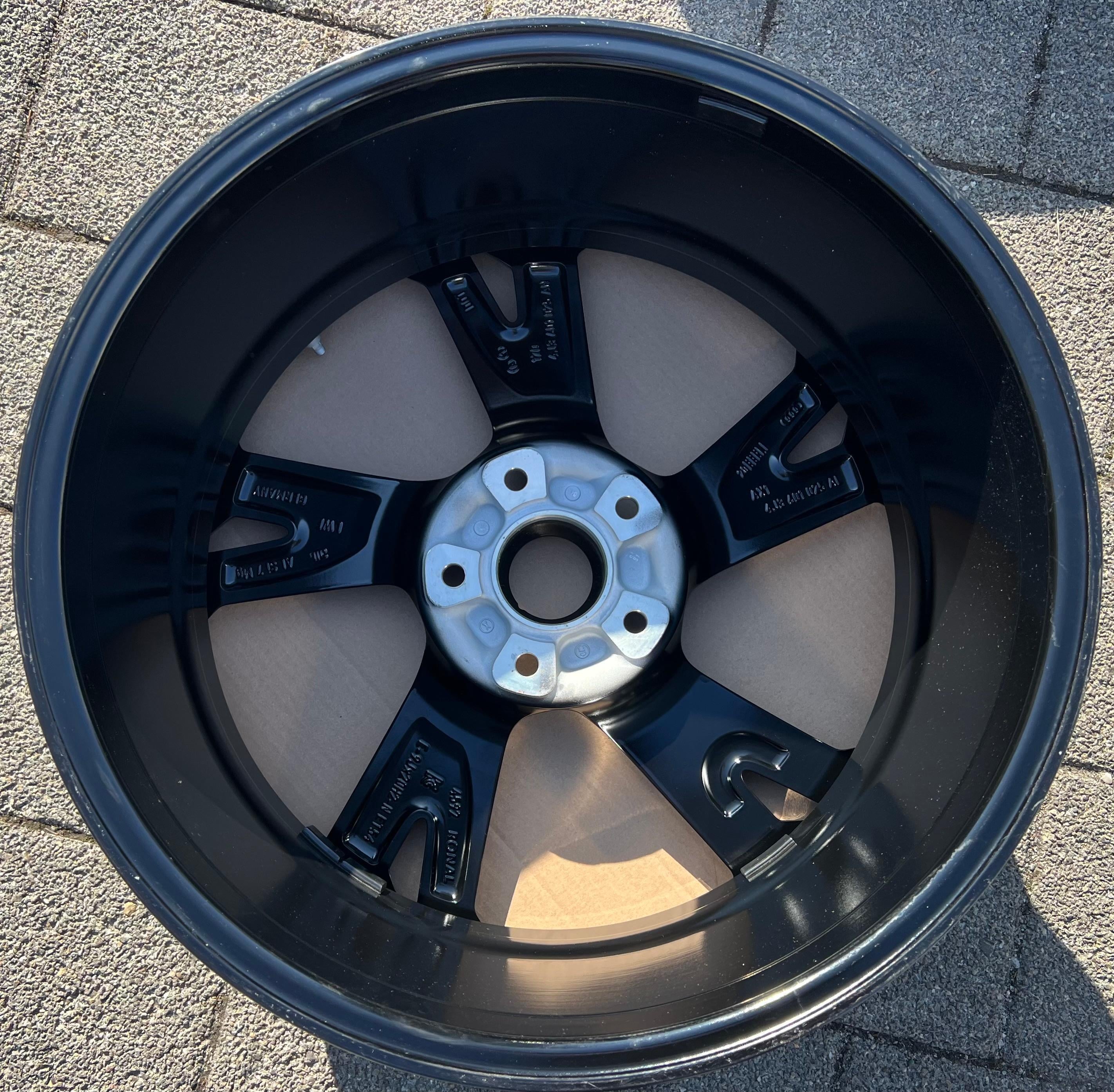 1 X ORIGINAL 20" ALUFELGE AUDI E-TRON GT RS 4J3601025AN RDKS