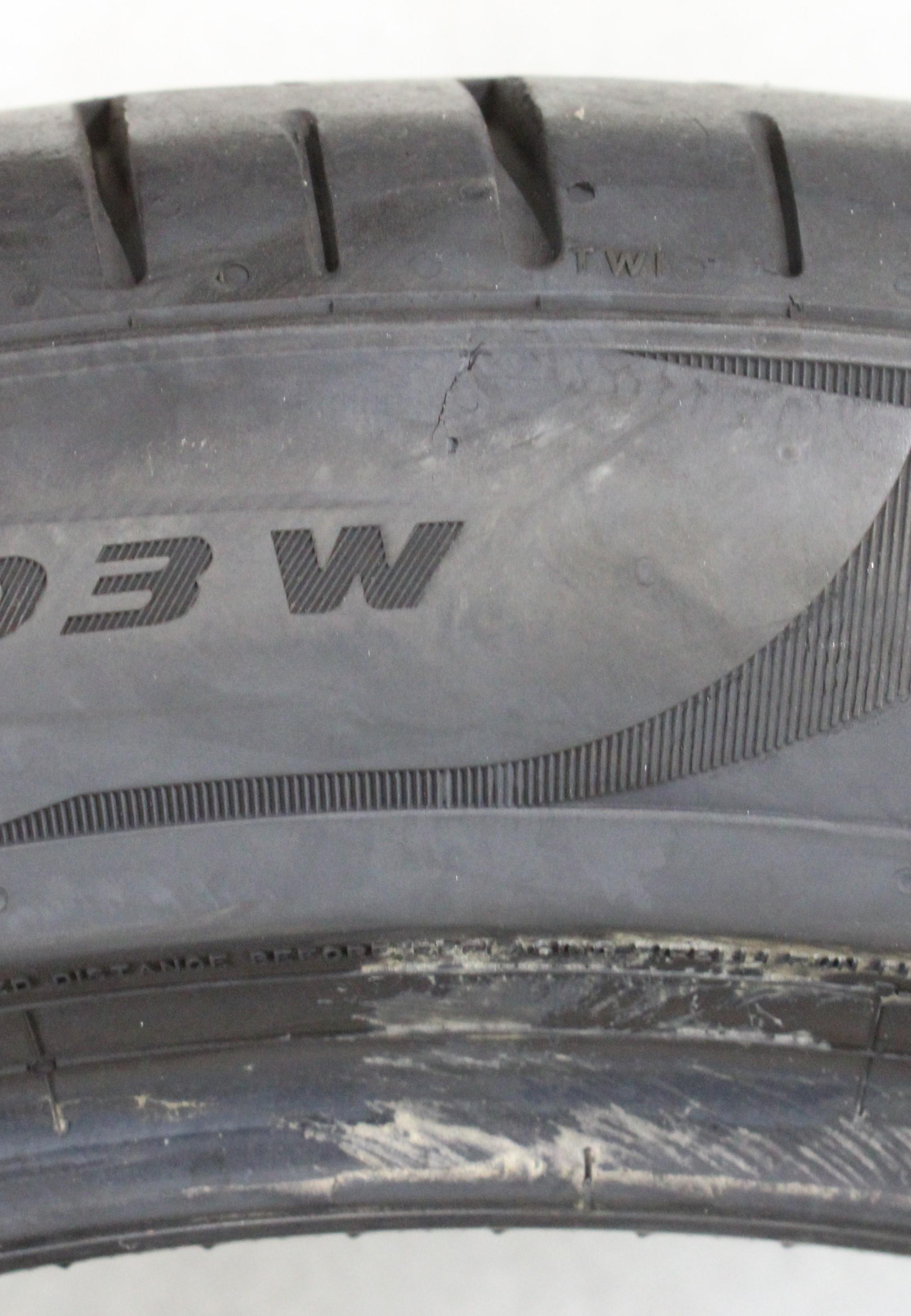 1 x 245/45R20 103W Sommerreifen Pirelli PZero PZ4 Runflat 5,5mm 2019 *