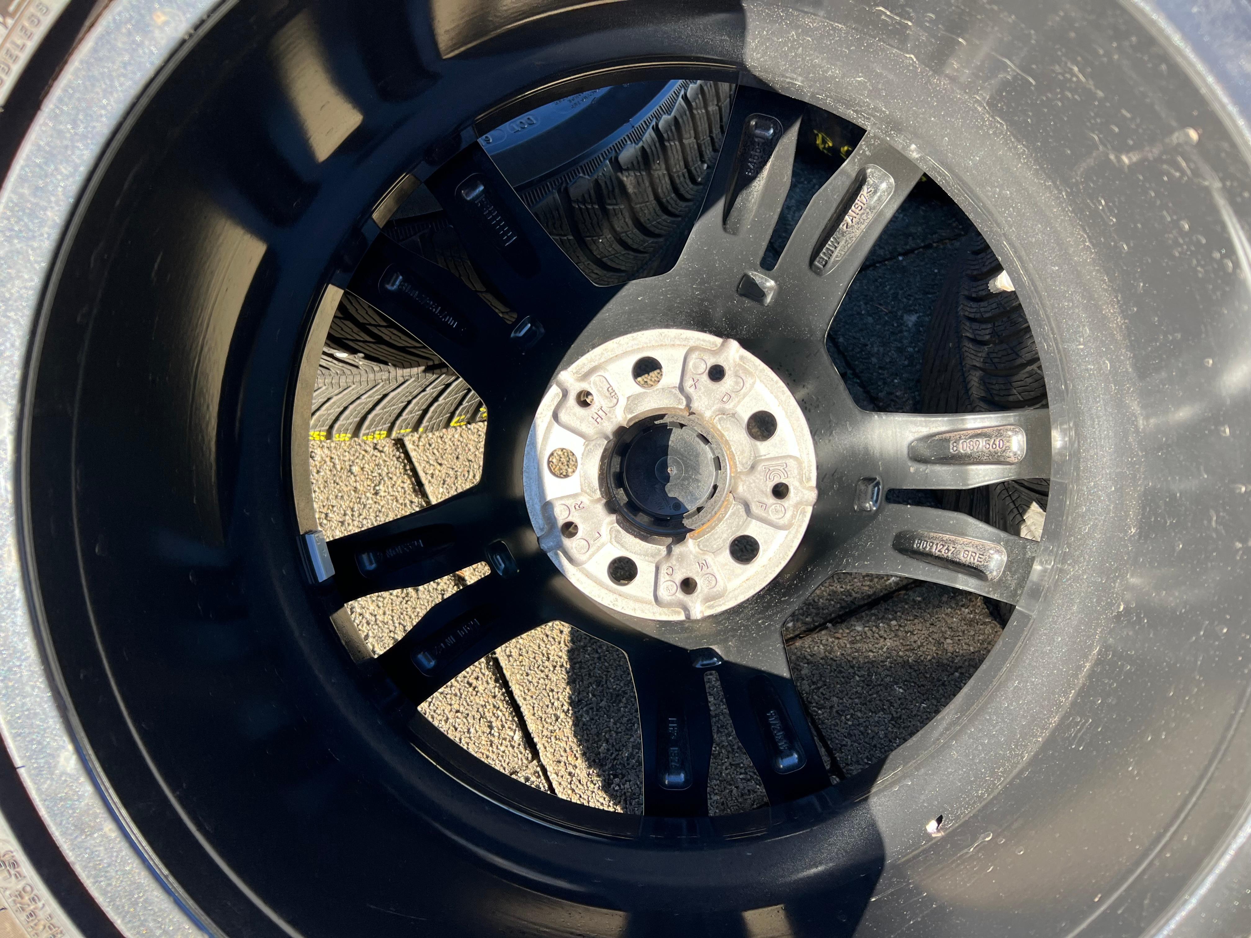 4 CERCHI INVERNALI ORIGINALI IN ALLUMINIO DA 19" BMW M5 F90 M8 F91 F92 F93 STYLING M812 CONSEGNA GRATUITA