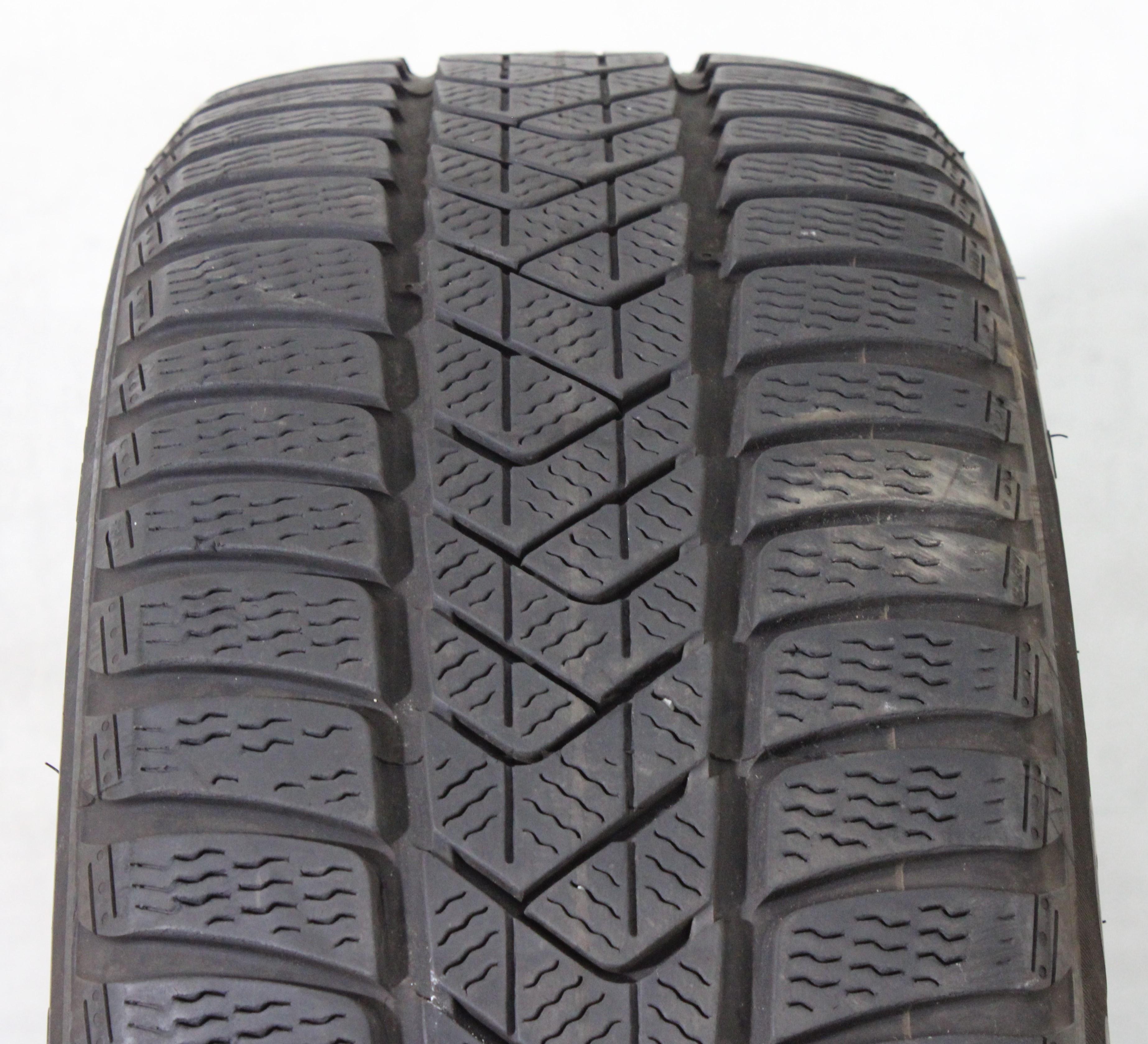 1 x 225/55R17 97H neumático de invierno Pirelli Sottozero 3 * 5,5mm 2021