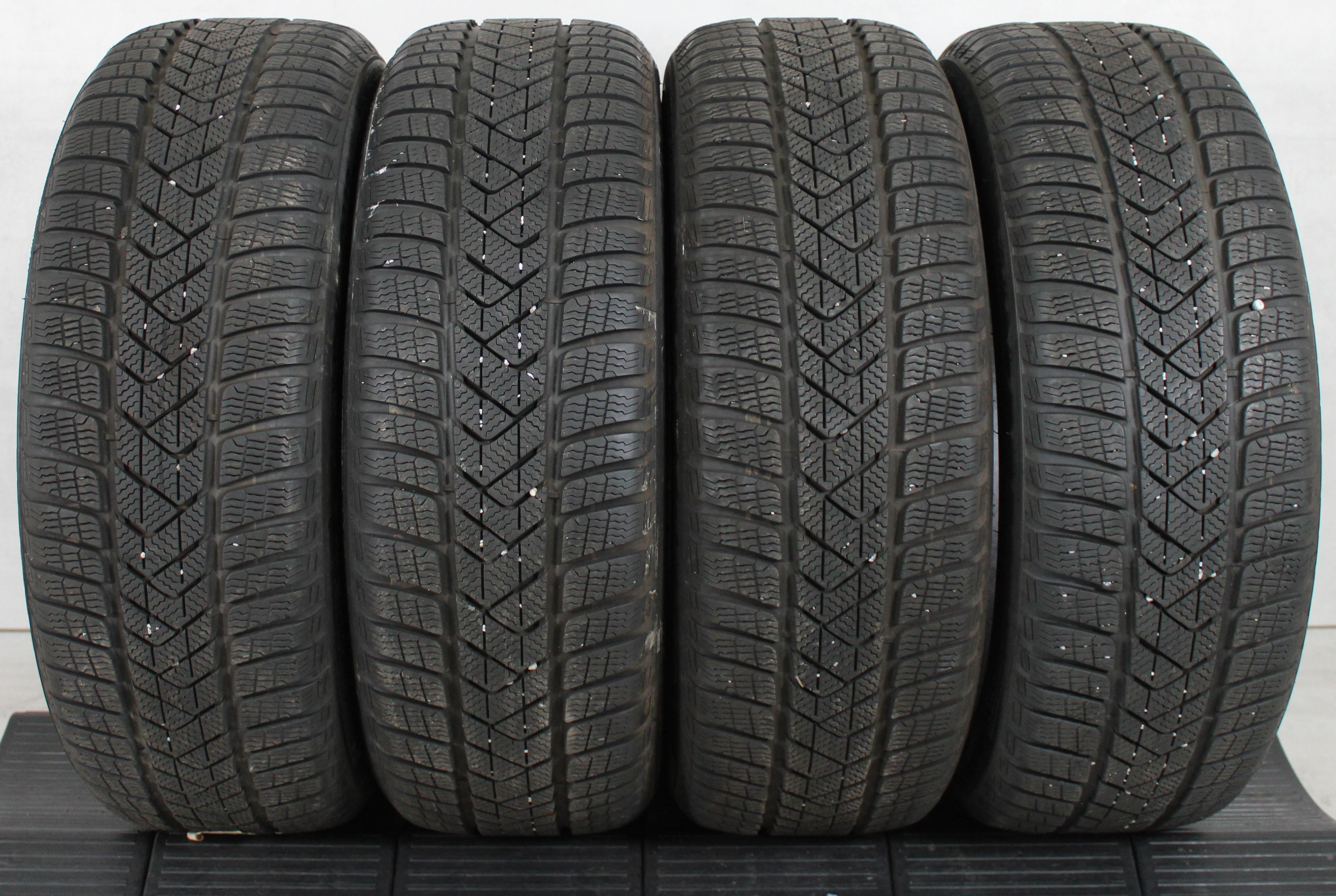 4 x 225/45R19 96V Winterreifen Pirelli Sottozero 3 Runflat 7-7,5mm 3x2019/1x2020 *