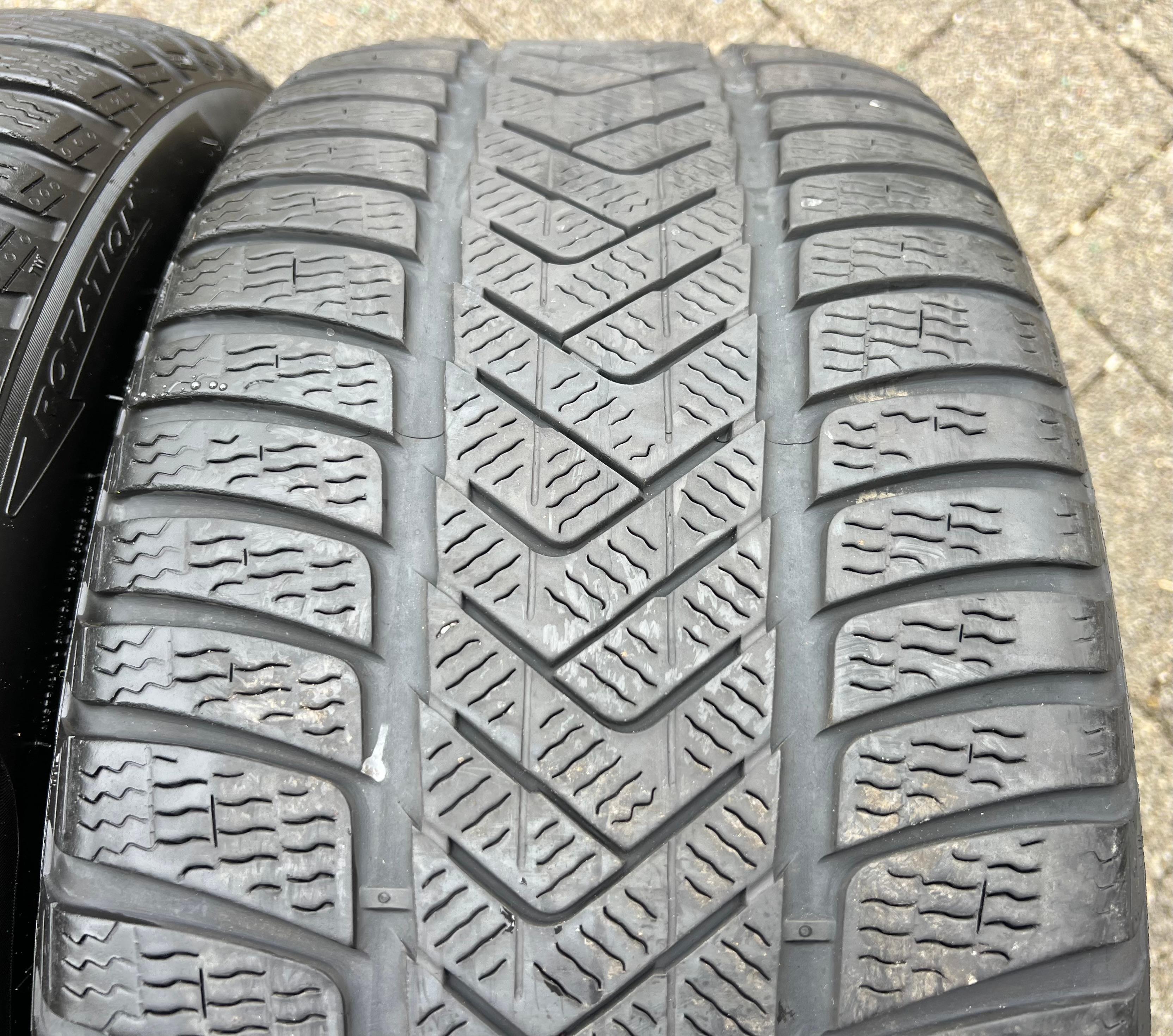 2 x 275/40R18 103V Winterreifen Pirelli Sottozero 3 MO 4,5-5mm 2017