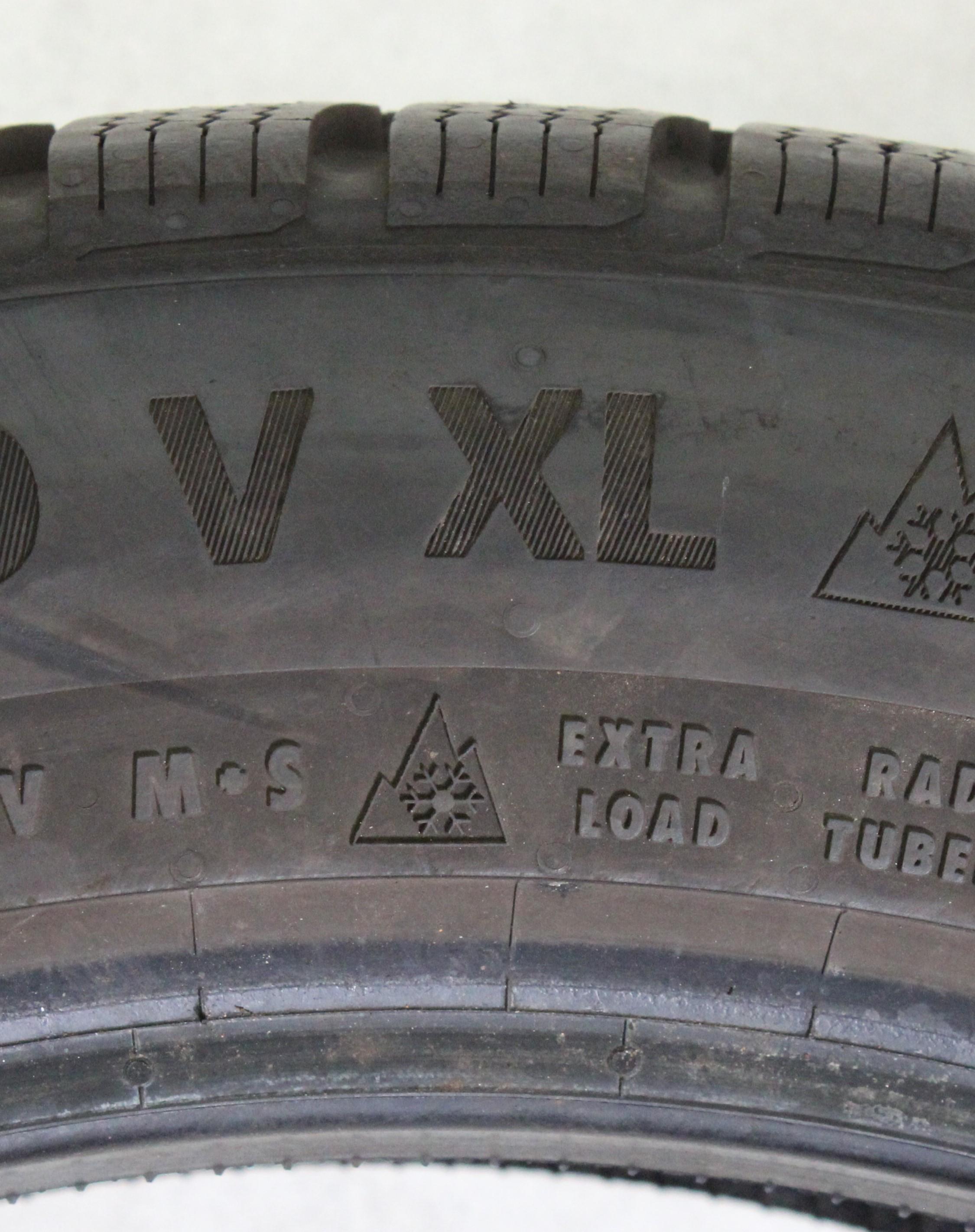 1 x 235/50R19 103V Winterreifen Continental Winter Contact TS870P 7-7,5mm 2022 XL