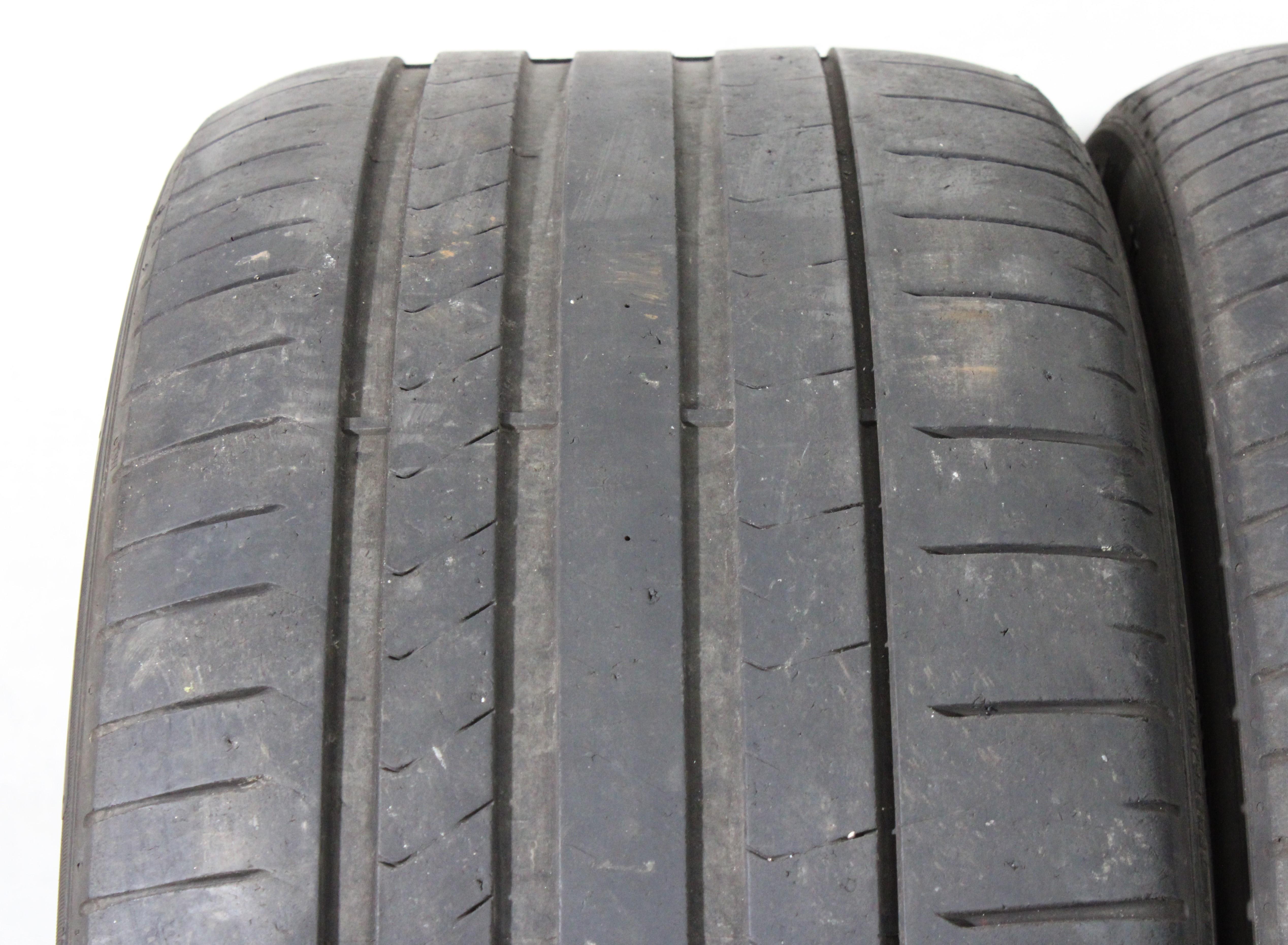 2 x 275/35R19 100Y Sommerreifen Pirelli Pzero PZ4 * 4-4,5mm 2024 XL