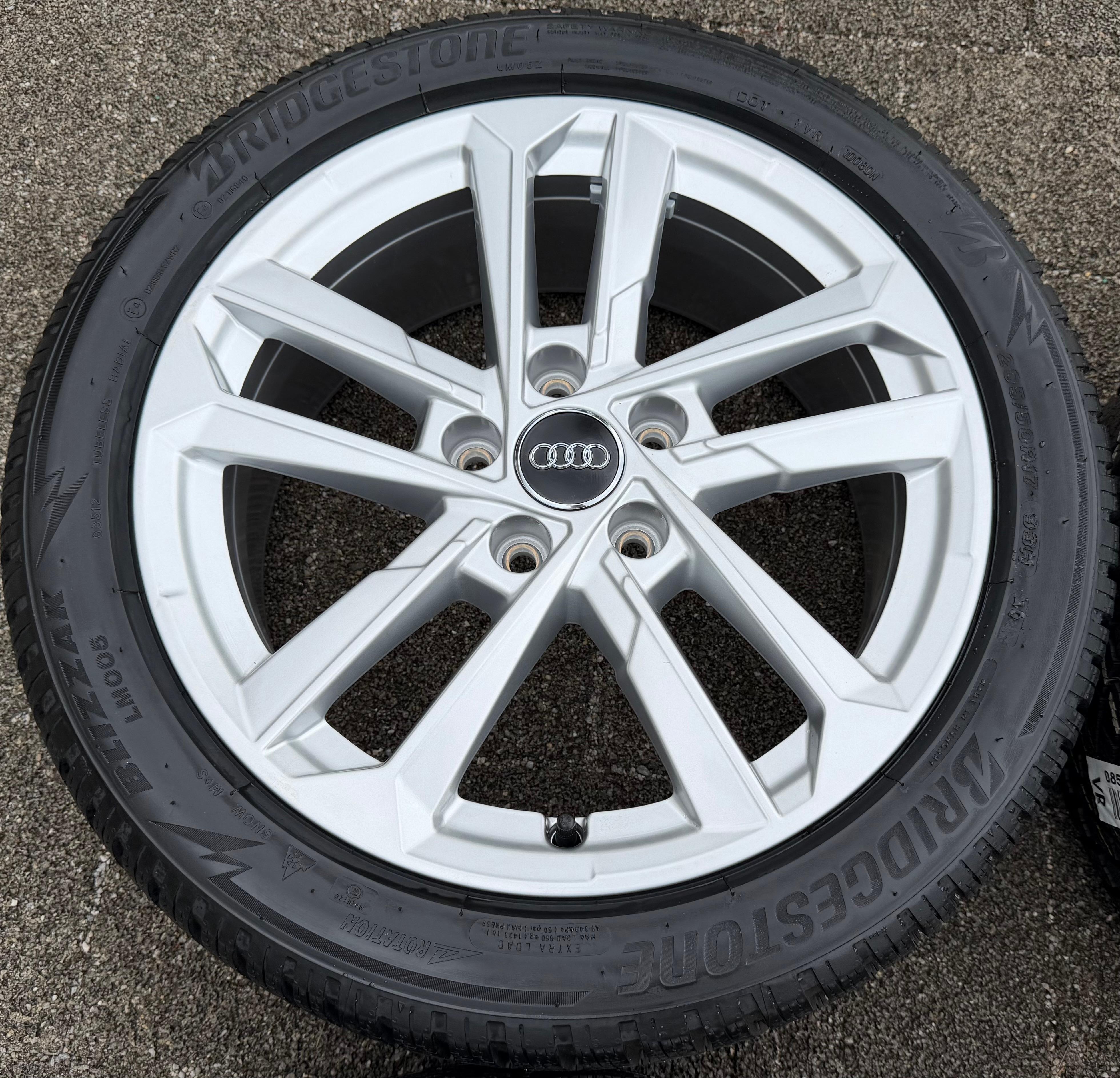 4 roues hiver complètes en alliage d’origine 17" Audi A3 S3 8Y 8Y0601025L 205/50R17 93H Bridgestone 2024 NEUVES