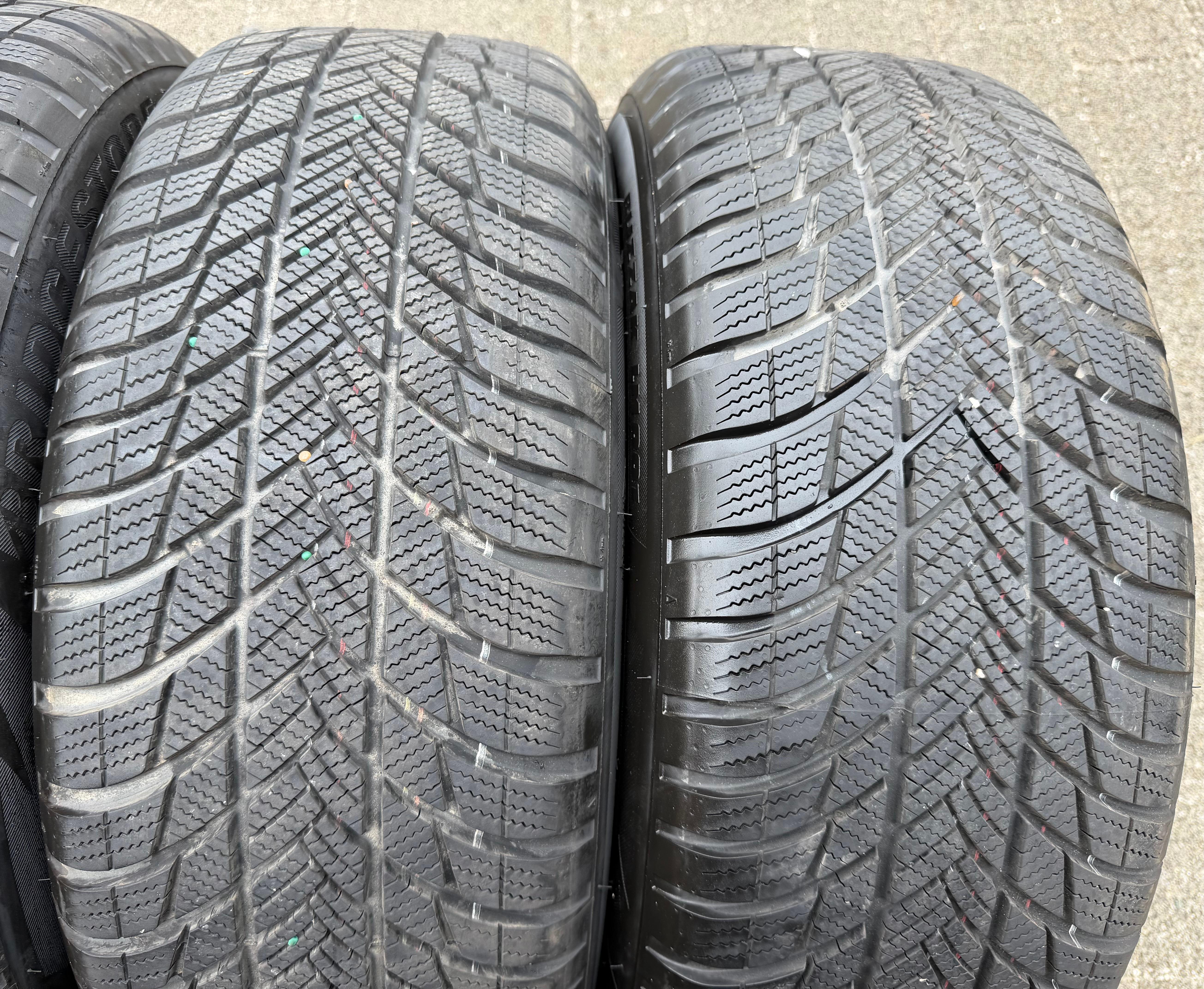 4 cerchi in lega originali da 18" con pneumatici invernali Audi A6 4K C8 225/55R18 102V Bridgestone 2022