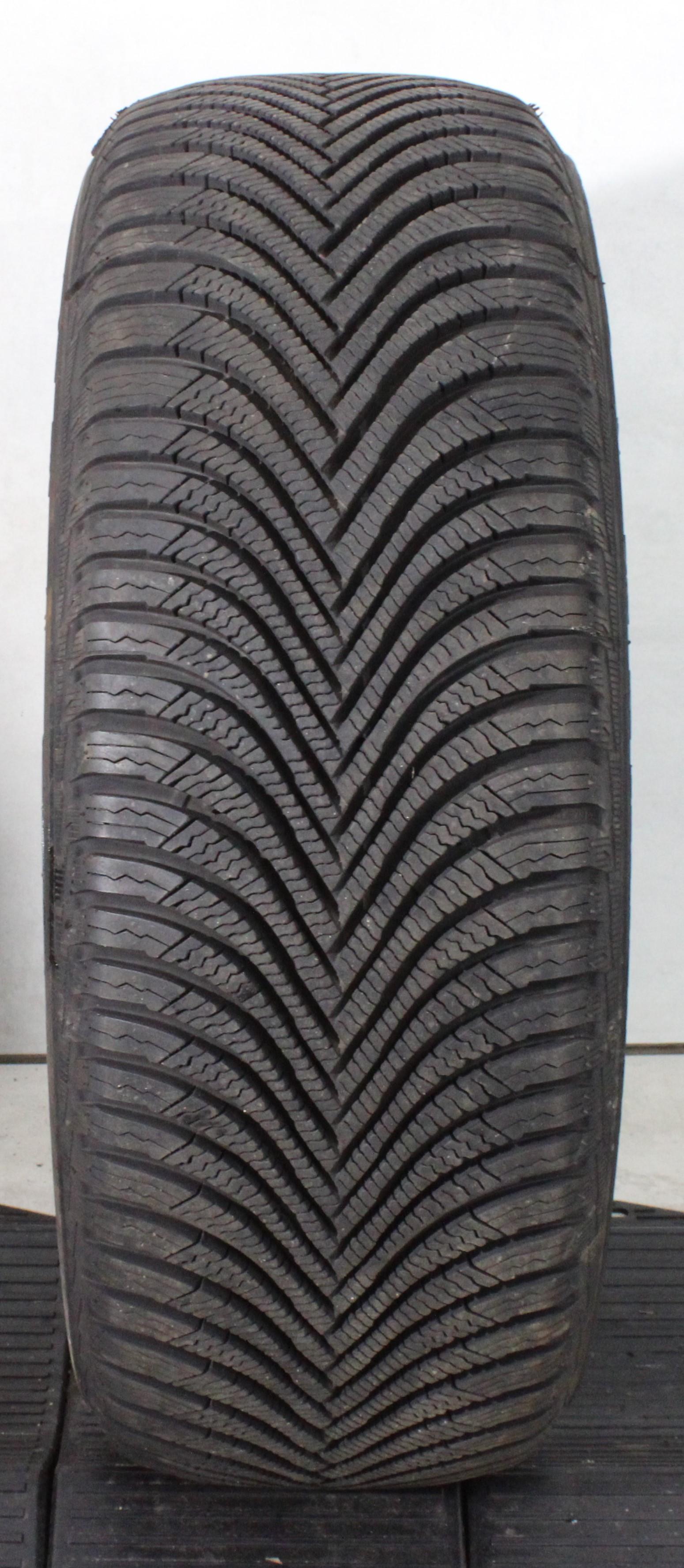 1 x 215/55R17 94V Winterreifen Michelin Alpin 5 AO 8mm 2024