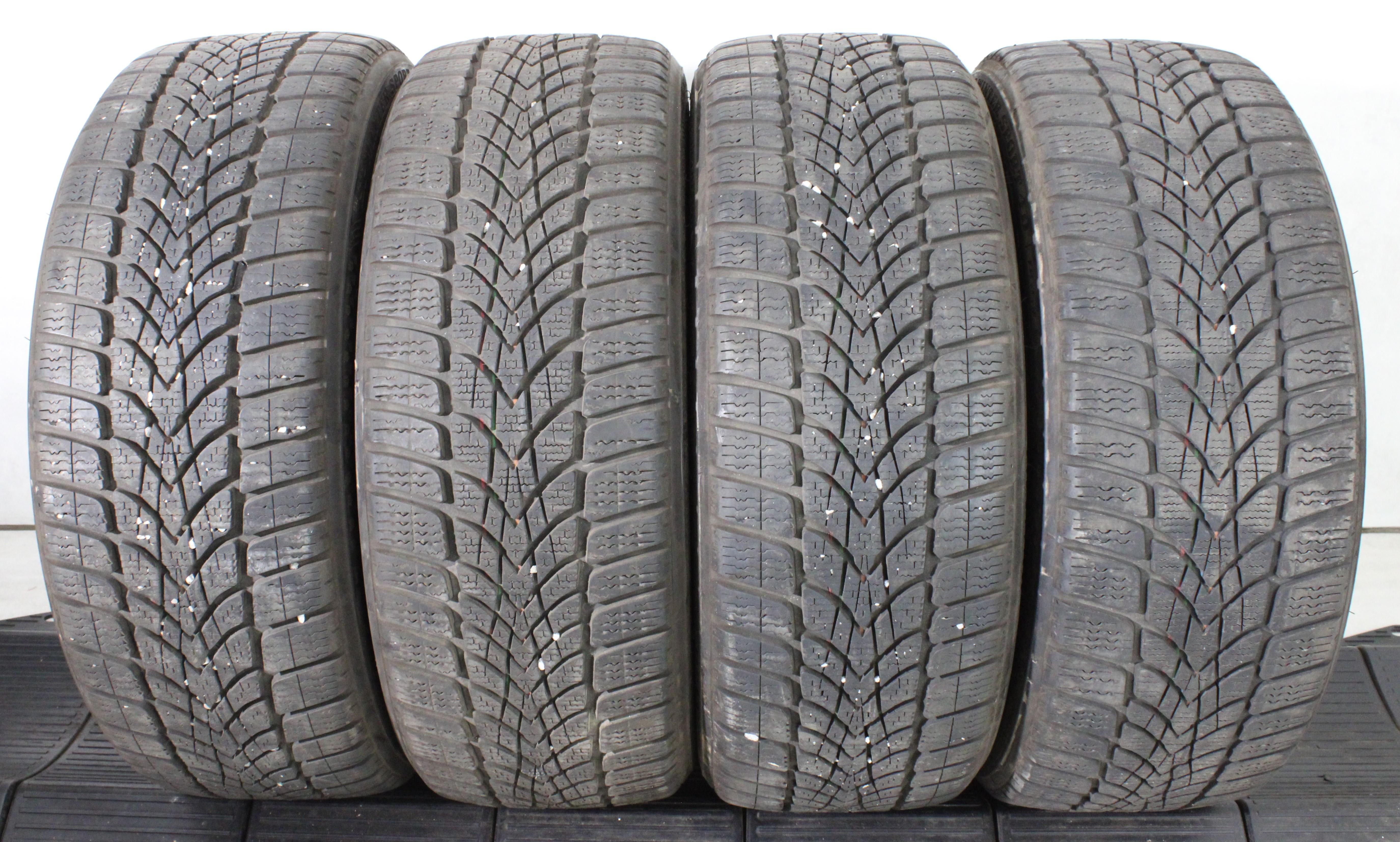 4 x 205/45R17 88V Winterreifen Dunlop SP Winter Sport 4D DSST* Runflat 15mm/2x5,5-6mm/1x6,5mm 3x2019/1x2022 XL