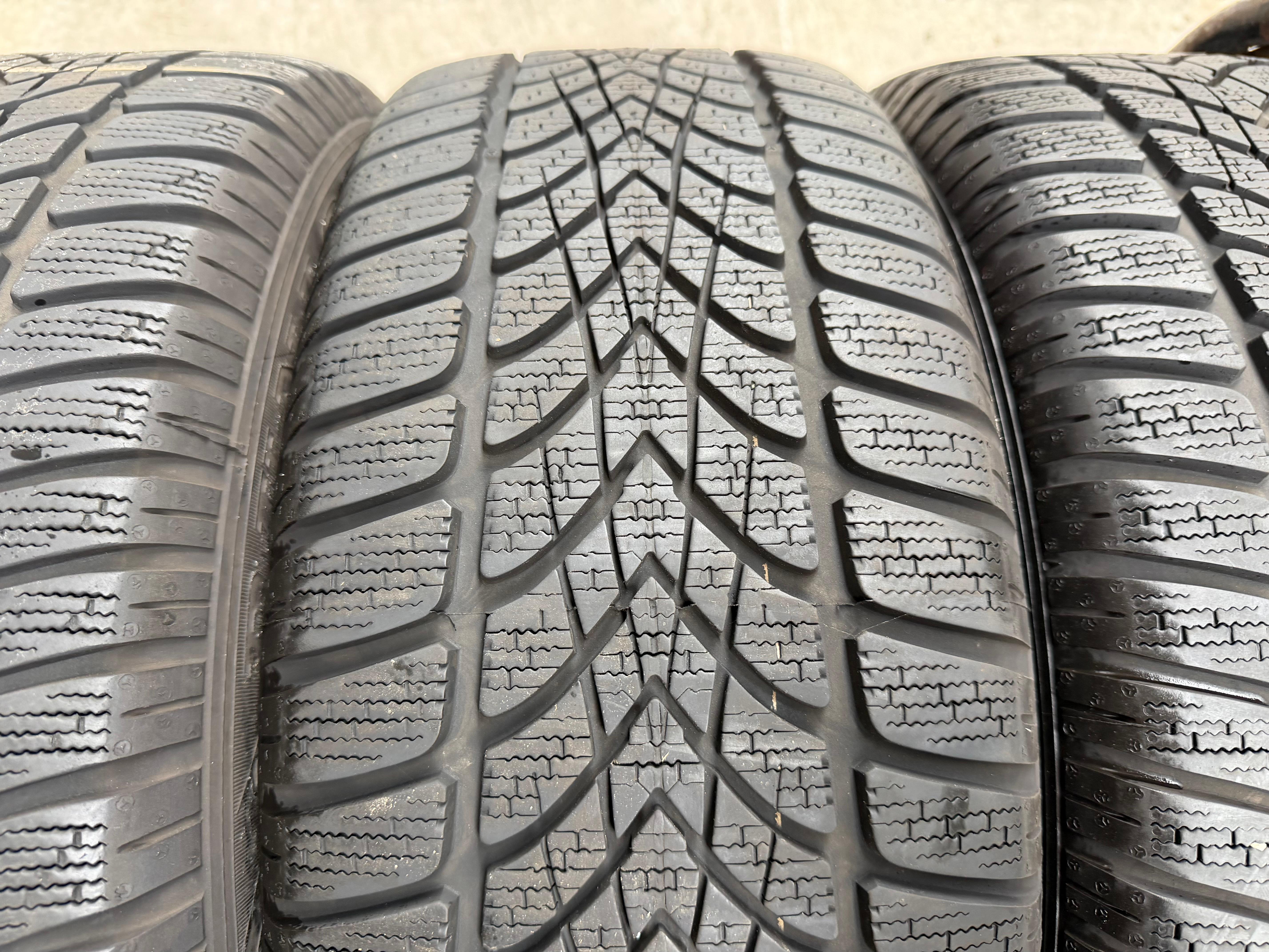 4 Original 17" Alu Winterräder Audi A4 B9 8W 8W0601025P 225/50R17 98H Dunlop