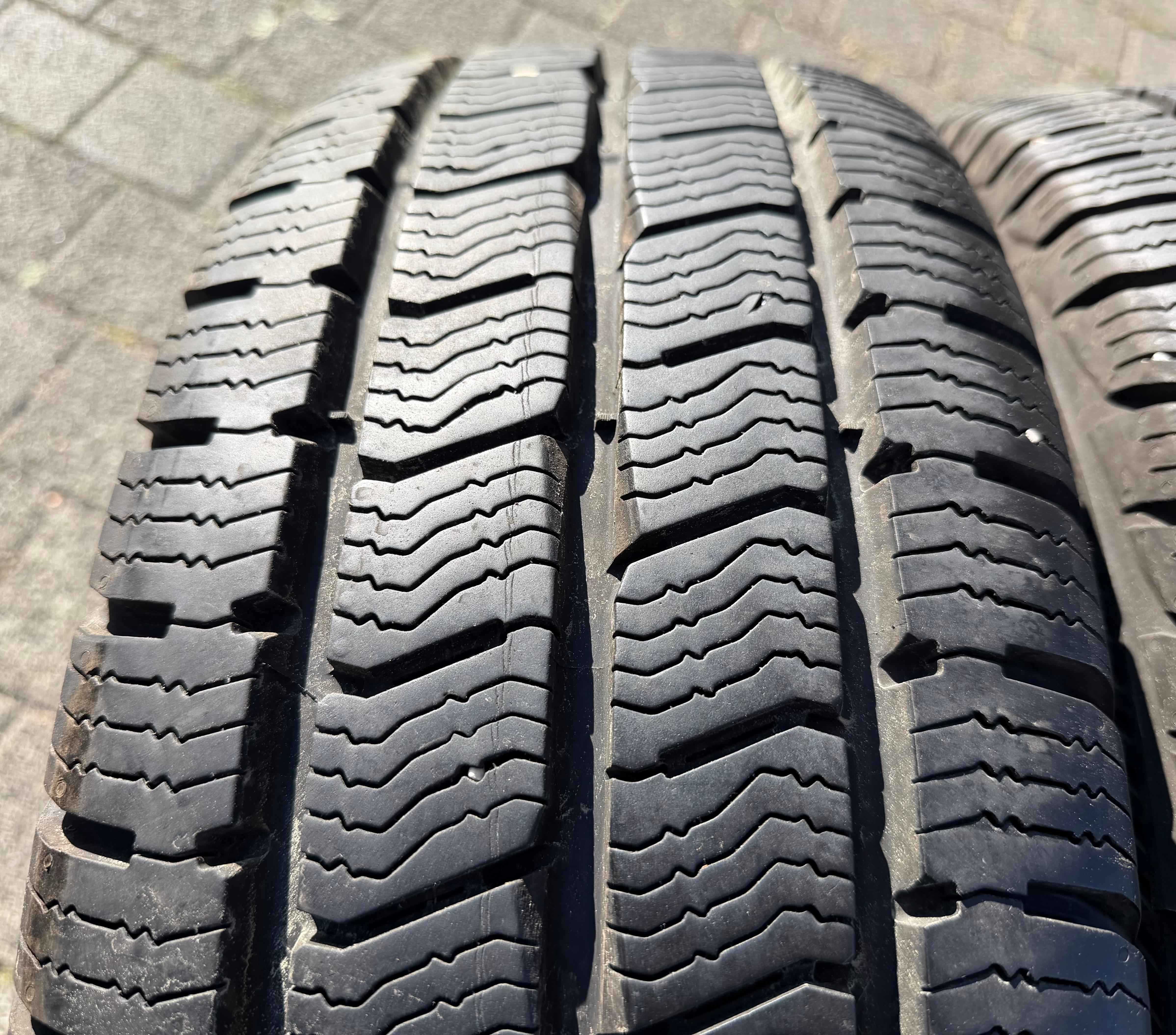 WINTERRÄDER OPEL MOVANO RENAULT MASTER NISSAN NV400 235/65R16C 115/113R BARUM