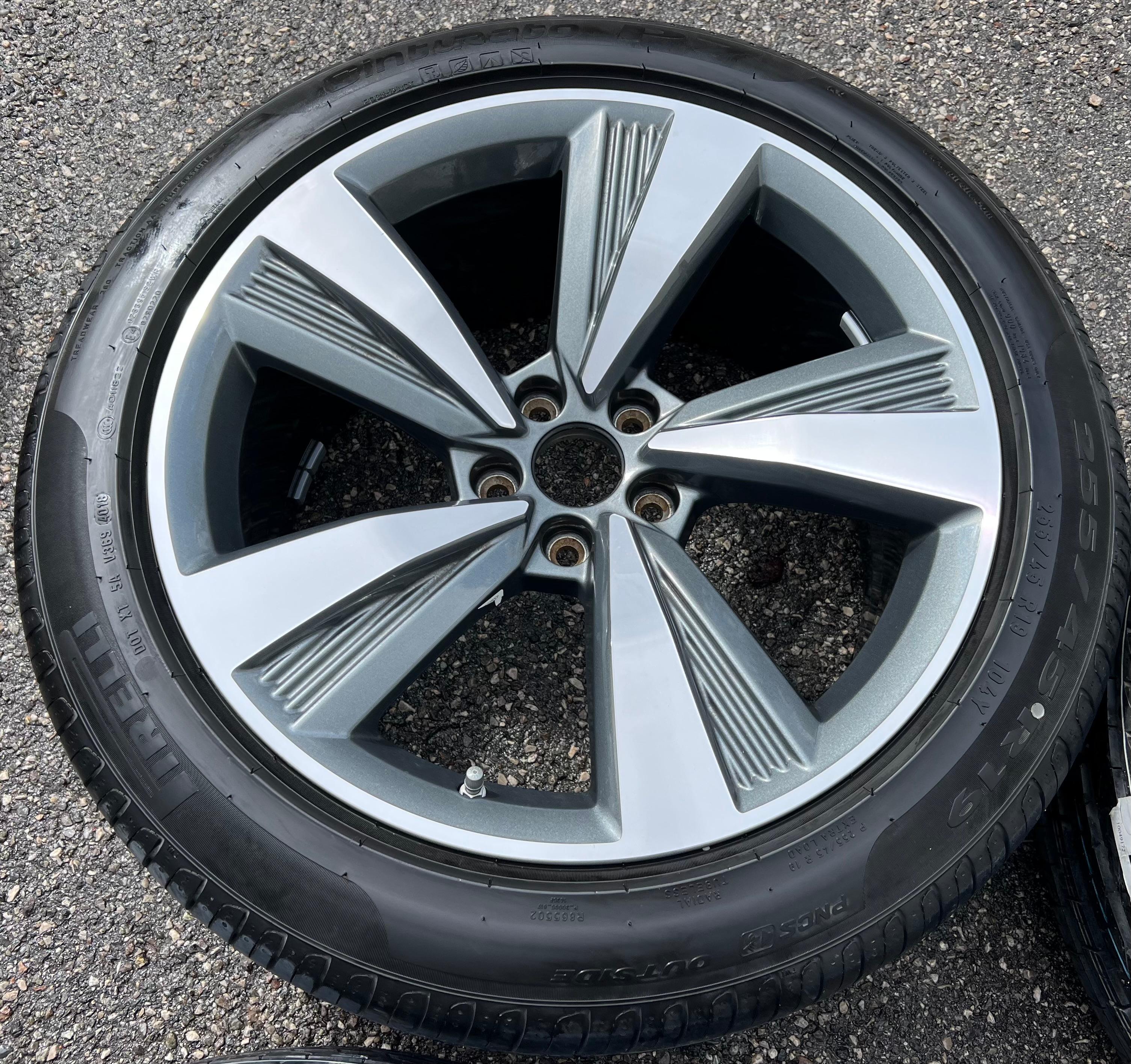 4 ORIGINAL 19" ALU SOMMERRÄDER AUDI A8 S8 4N 255/45R19 104Y 4N0601025C RDKS FREIHAUS
