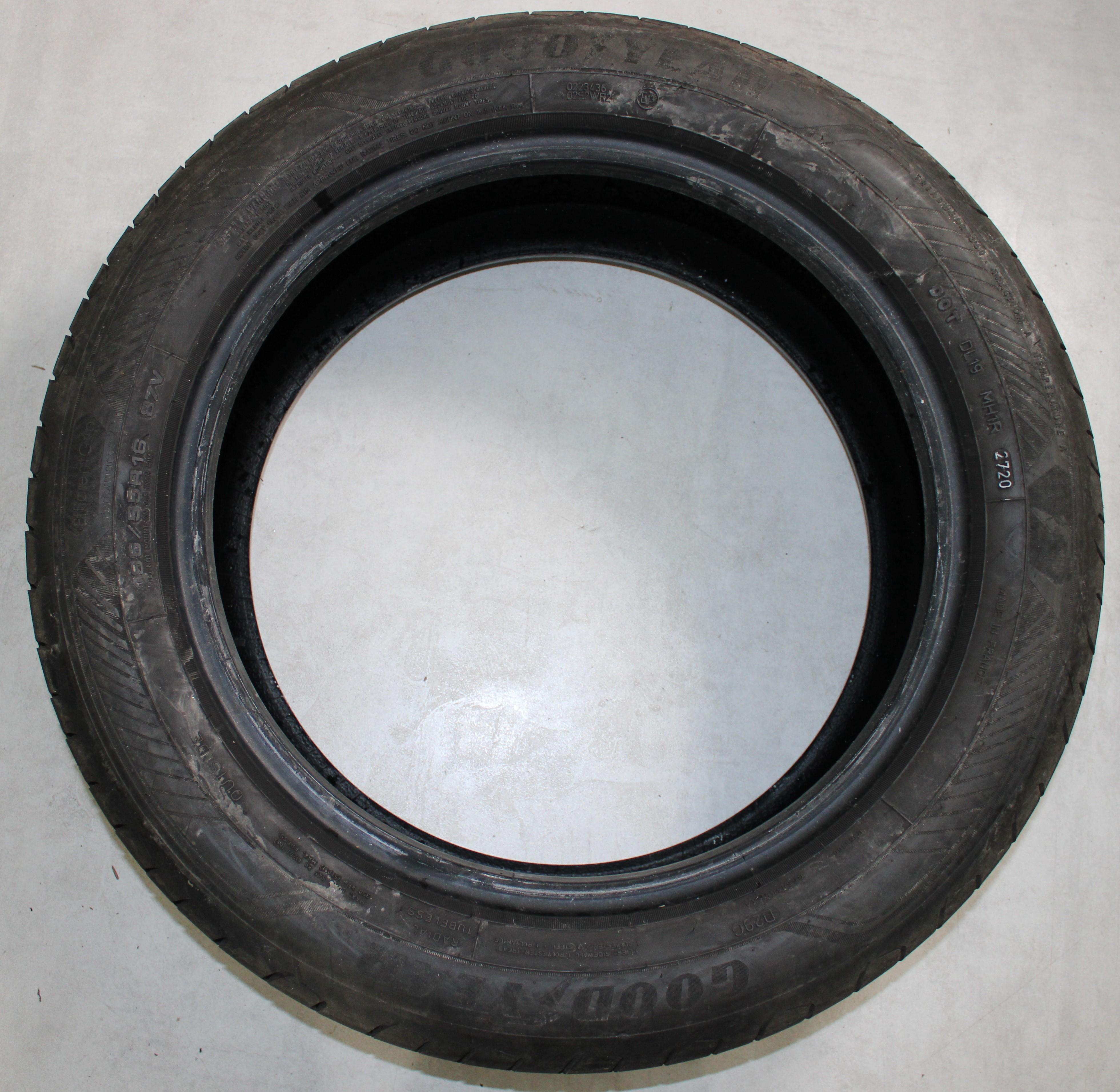 4 x 195/55R16 87V Sommerreifen Goodyear Efficient Grip Performance 2 7-7,5mm 2020