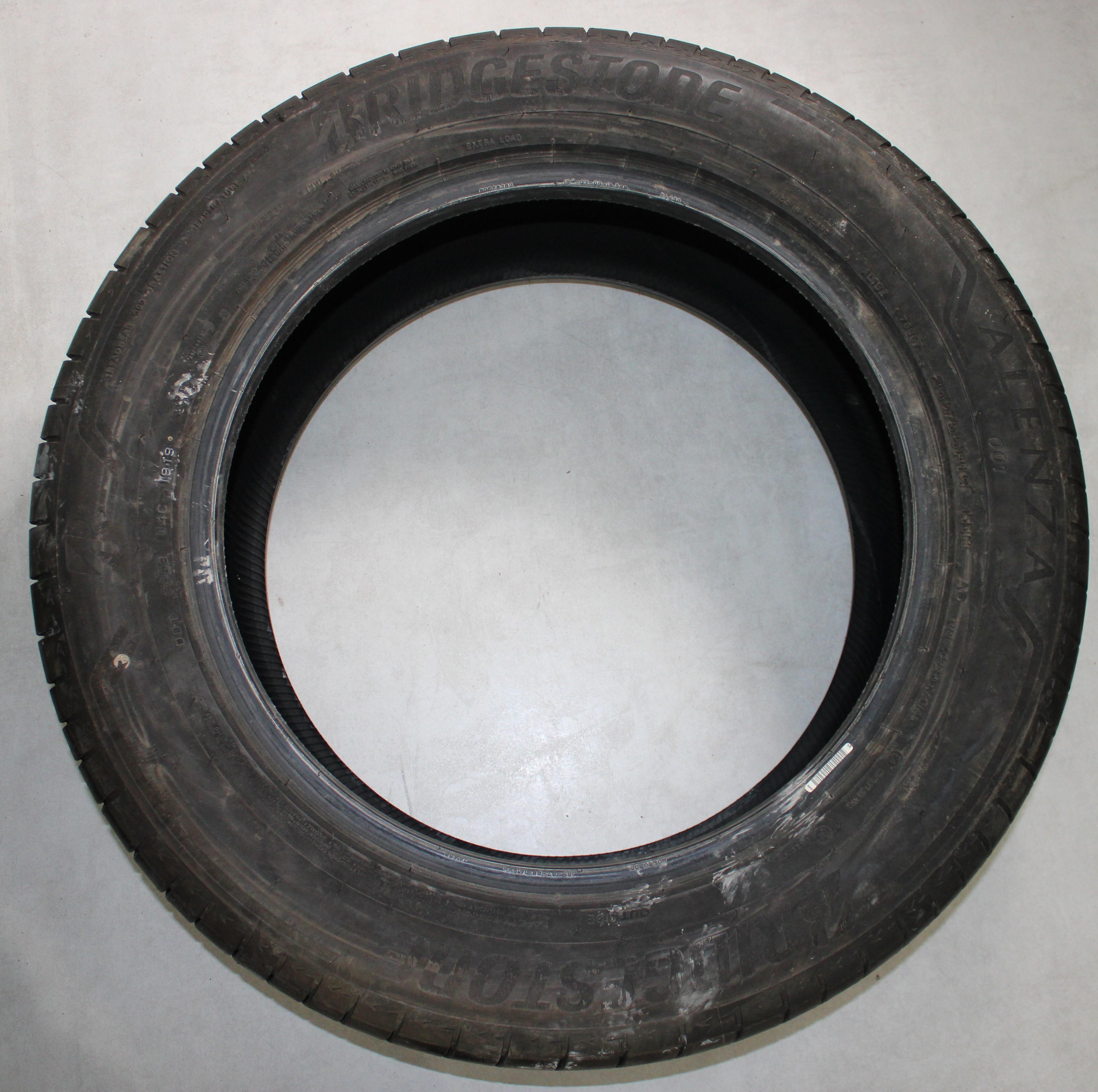 4 x 255/55R19 111H Sommerreifen Bridgestone Alenza 001 AO Volles Profil 2019