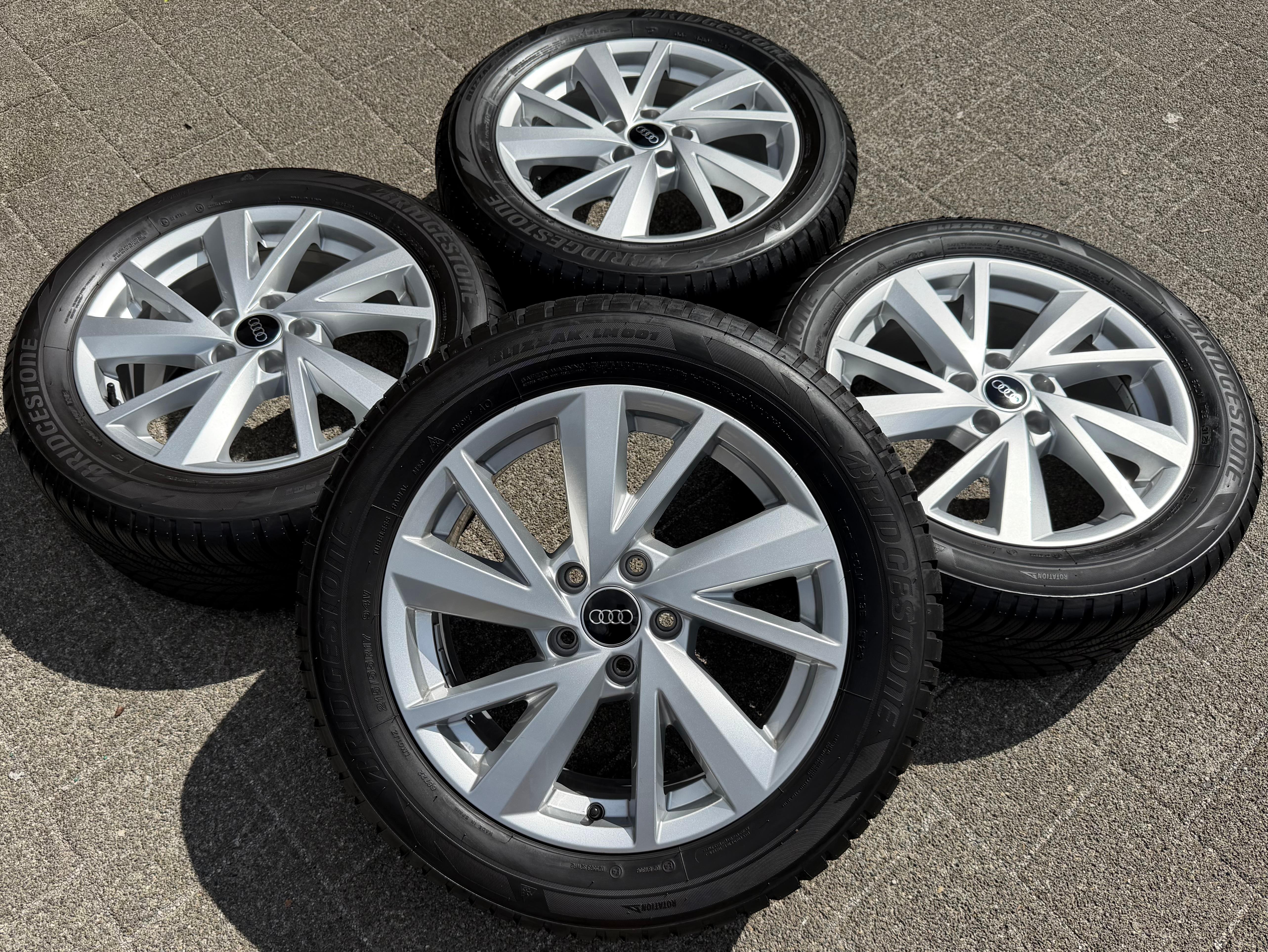 4 ruote complete in lega originali da 17" per Audi Q2 215/55R17 94V Bridgestone 2023
