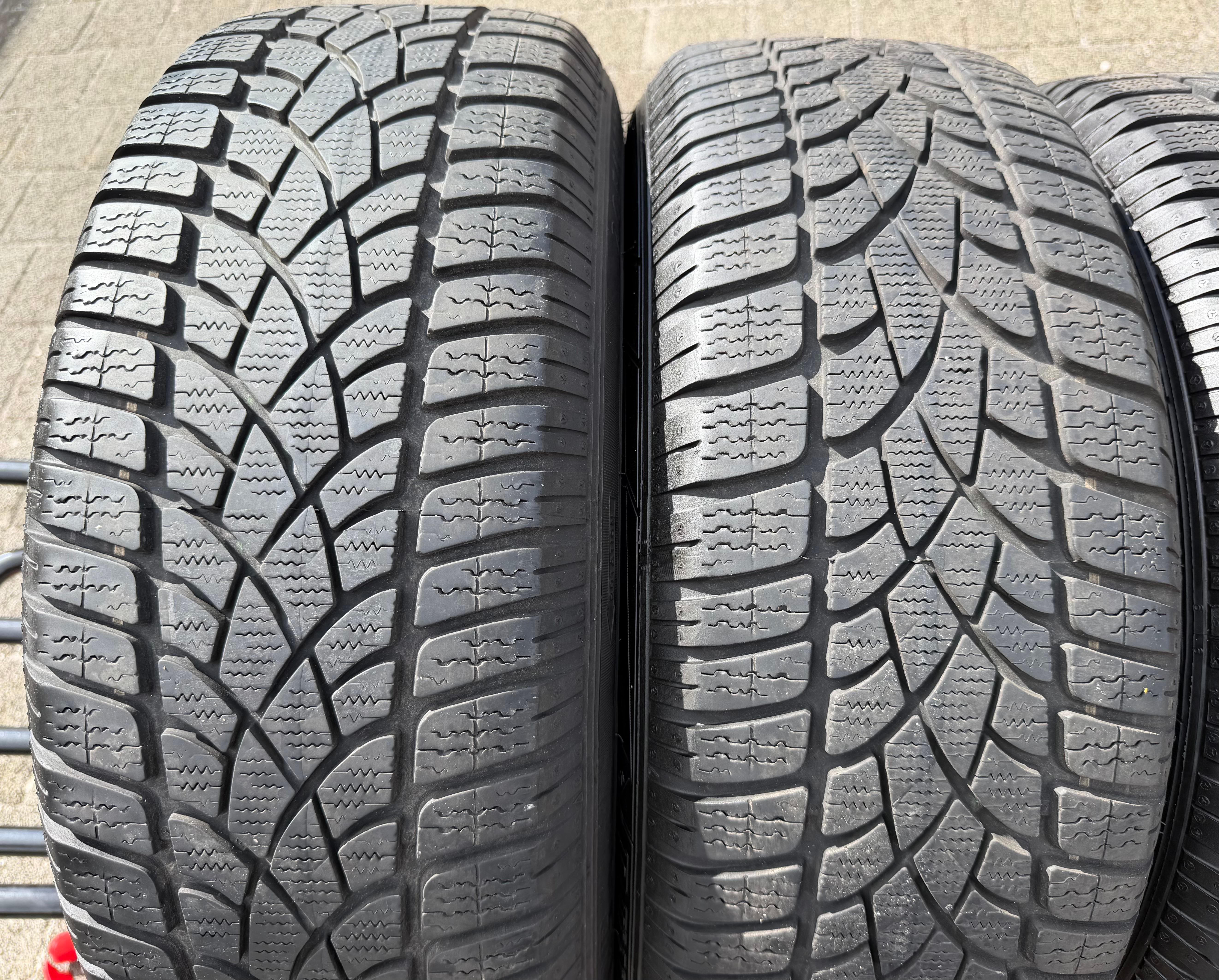4 Original Alu Winterräder Audi A4 8W B9 8W0601025A 205/60R16 92H Dunlop