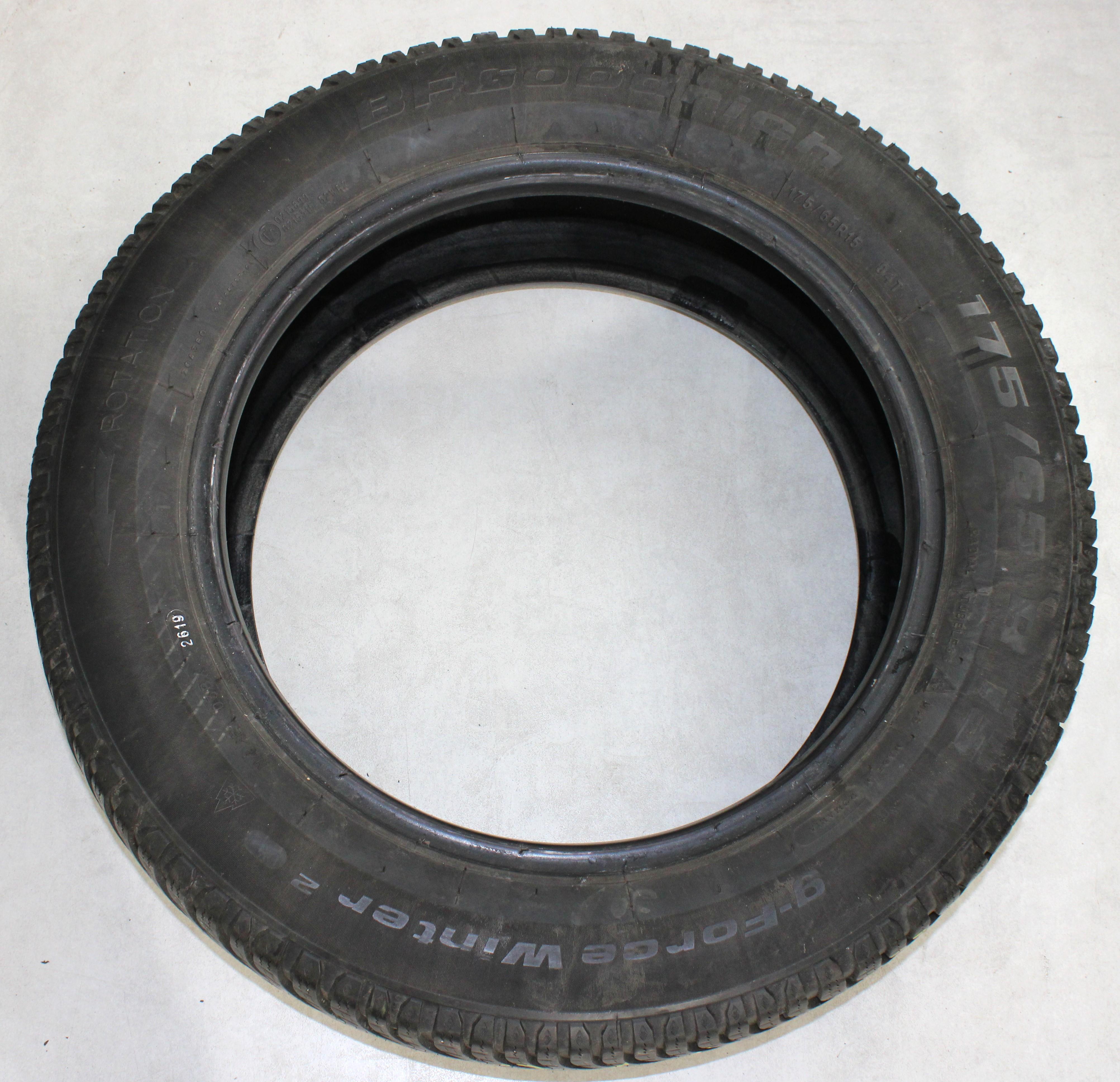 2 x 175/65R15 84T pneus hiver BFGoodrich G-Force Winter 2 5,5mm 2019