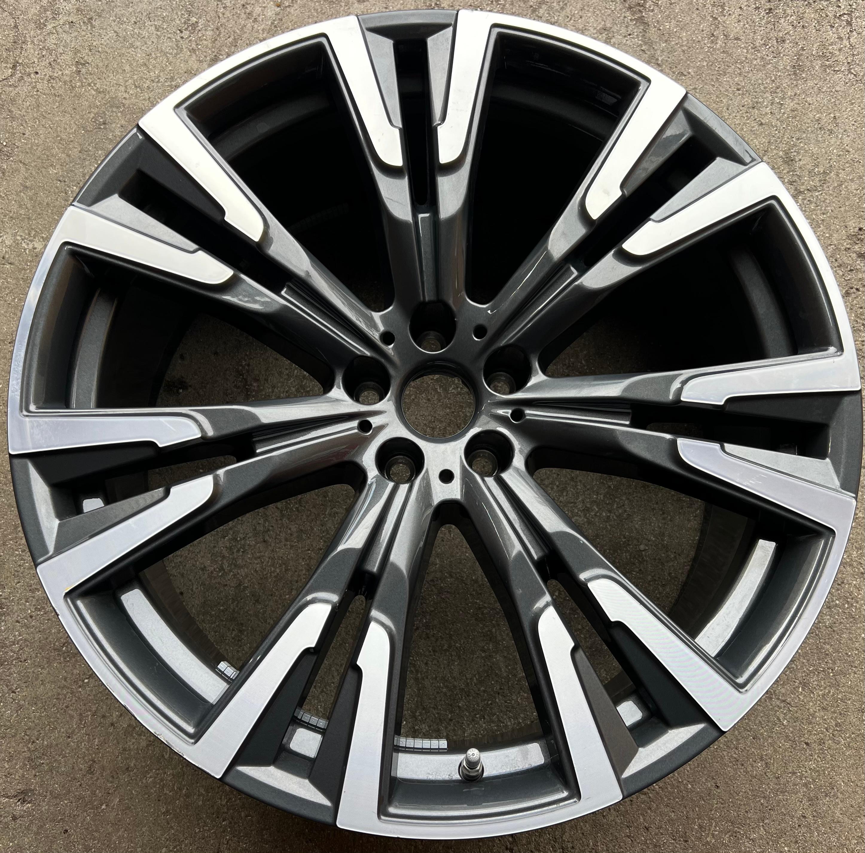 1 X ORIGINAL 22" ALUFELGE BMW X7 G07 6885143 STYLING 756 9,5x22 ET32 FREIHAUS