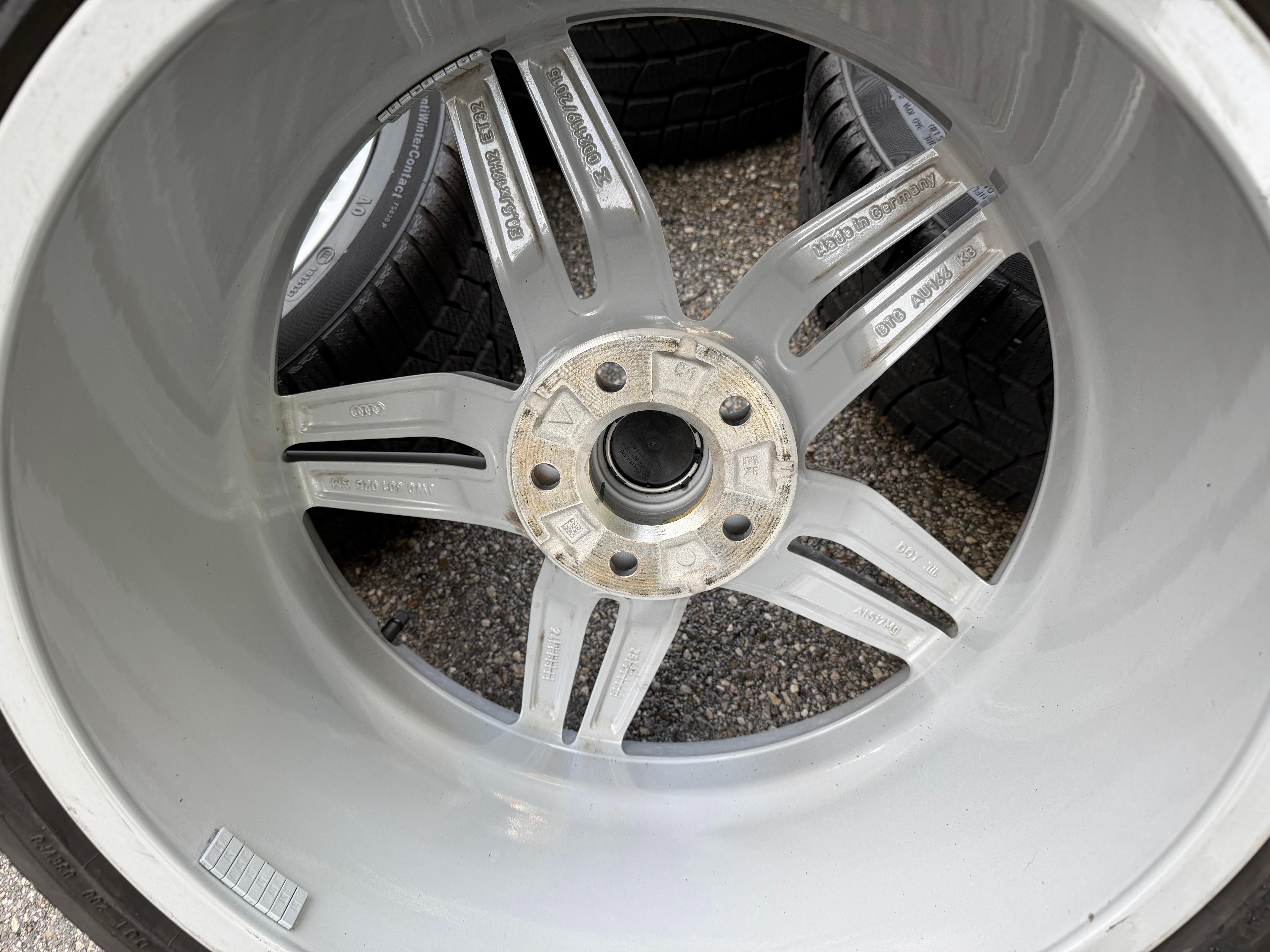 4 ruedas de invierno de aleación originales de 19" para Audi A5 S5 8W F5 8W0601025AM 255/35R19 96V 2024