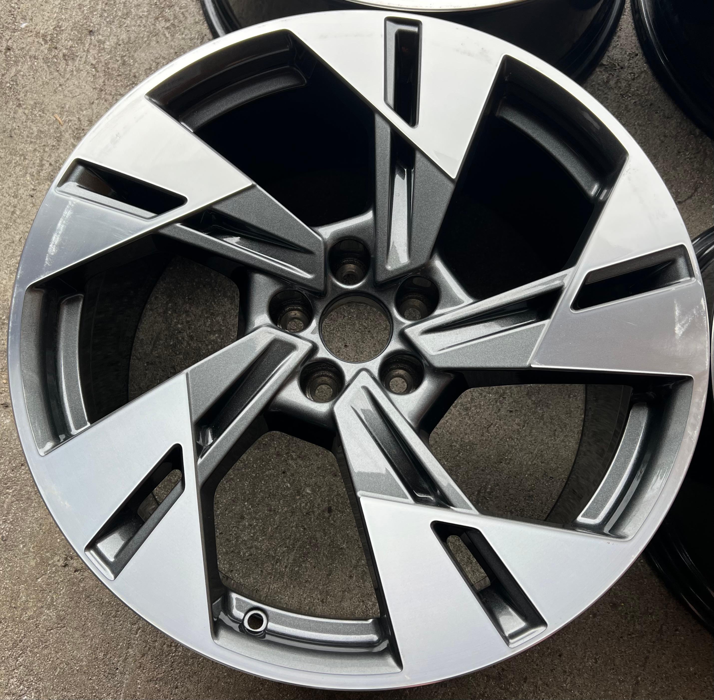 4 ORIGINAL 20" ALUFELGEN FELGEN AUDI E-TRON 4KE 9x20 ET38 4KE601025T FREIHAUS