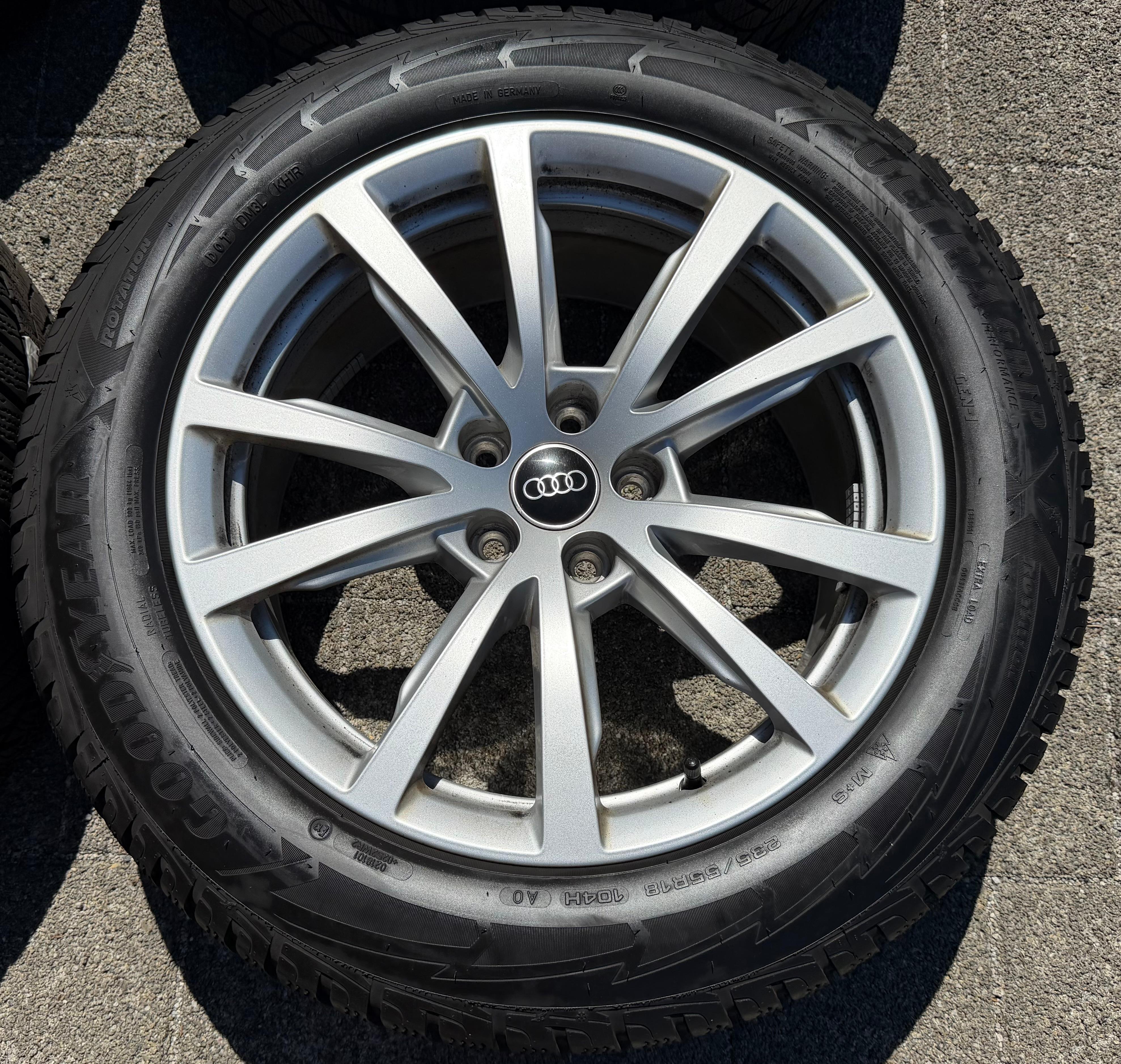 4 Original 18" Alu Winterräder Audi A8 4N 4N0601025A 235/55R18 104H Goodyear 2022
