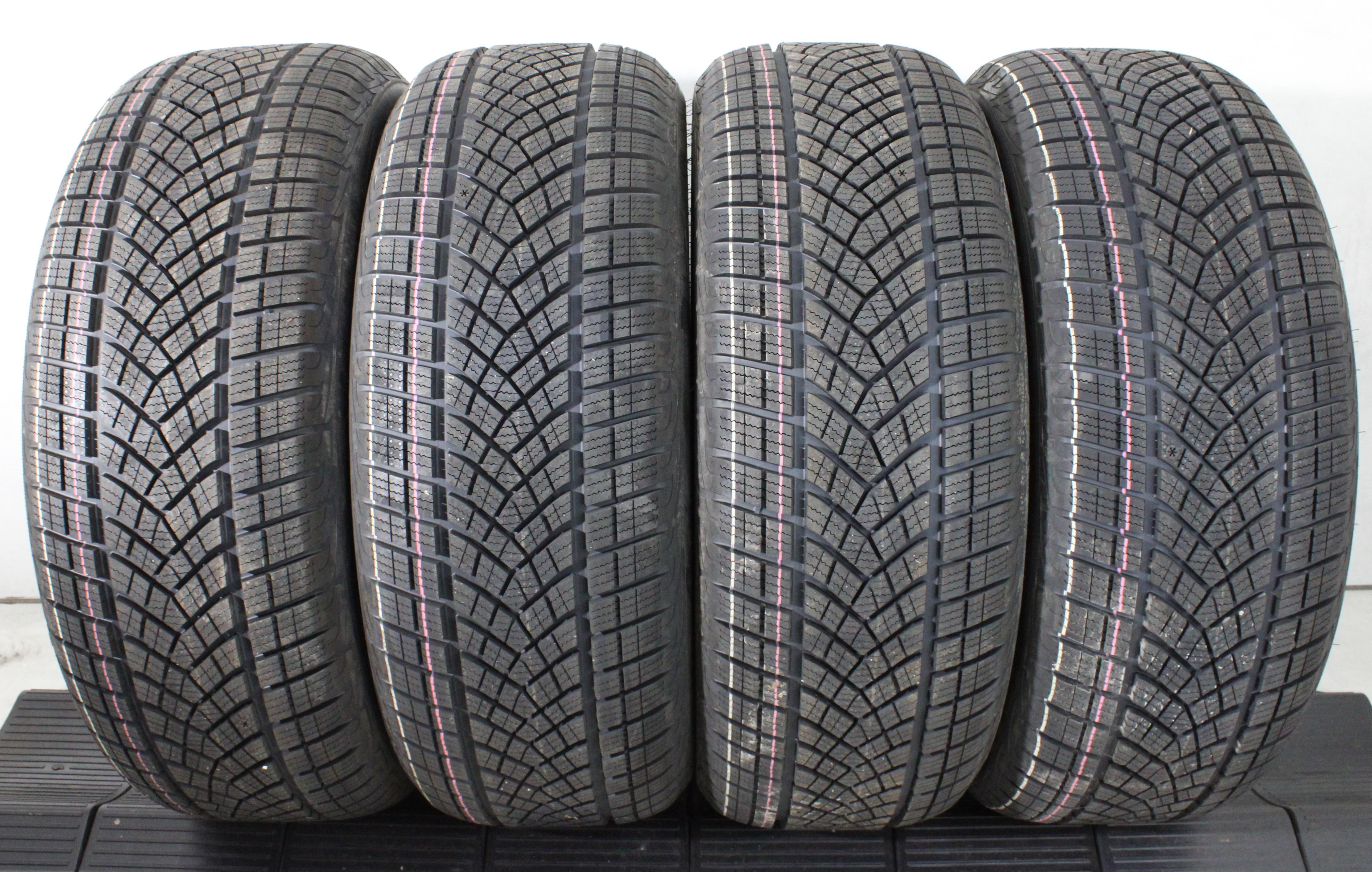 4 x 255/55R19 111H Winterreifen Goodyear Ultra Grip Performance GEN-1 AO Volles Profil 2019