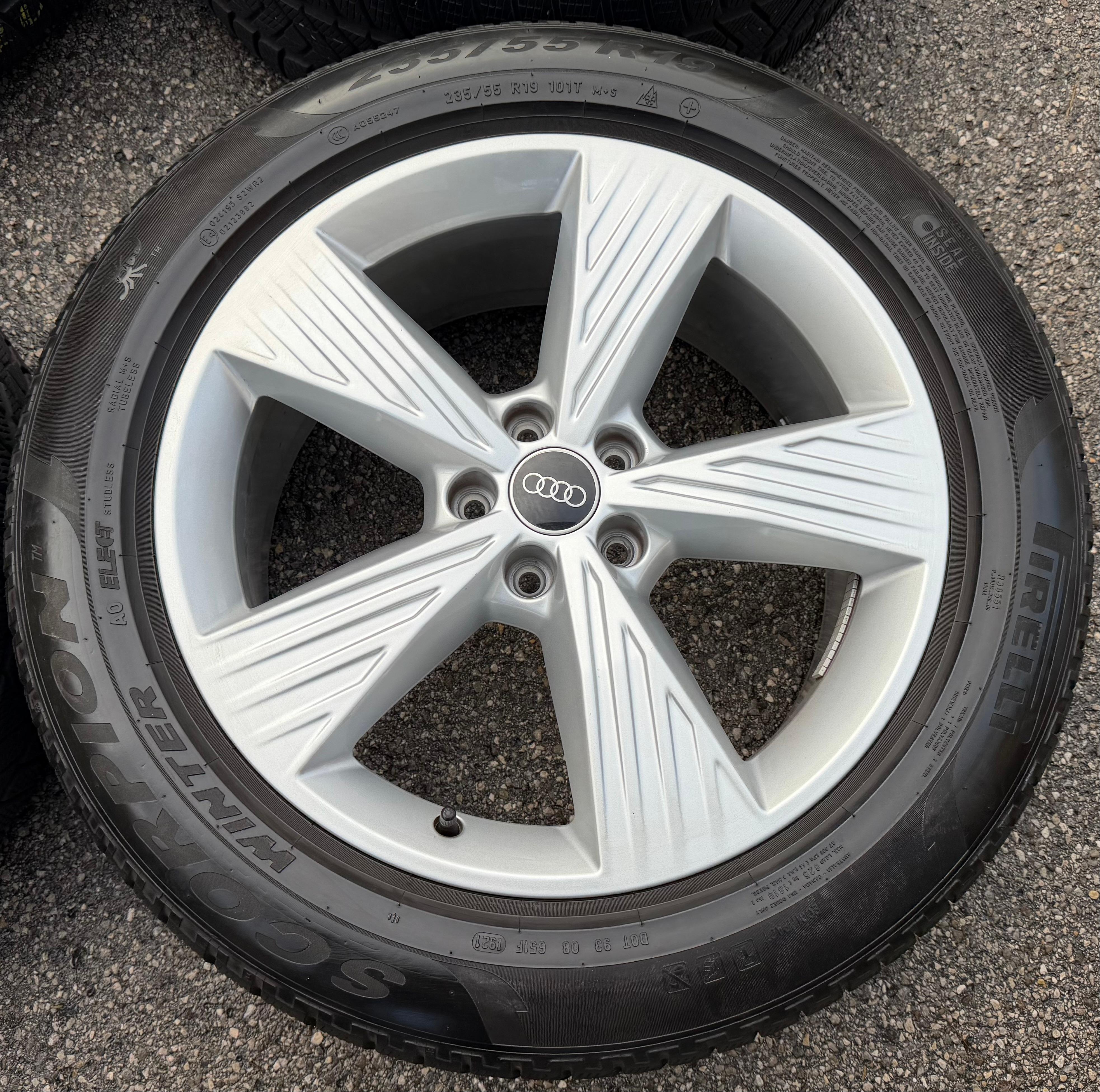4 RUEDAS DE ALEACIÓN ORIGINALES DE 19" PARA INVIERNO AUDI Q4 E-TRON 235/55R19 101T 255/50R19 103T TOP