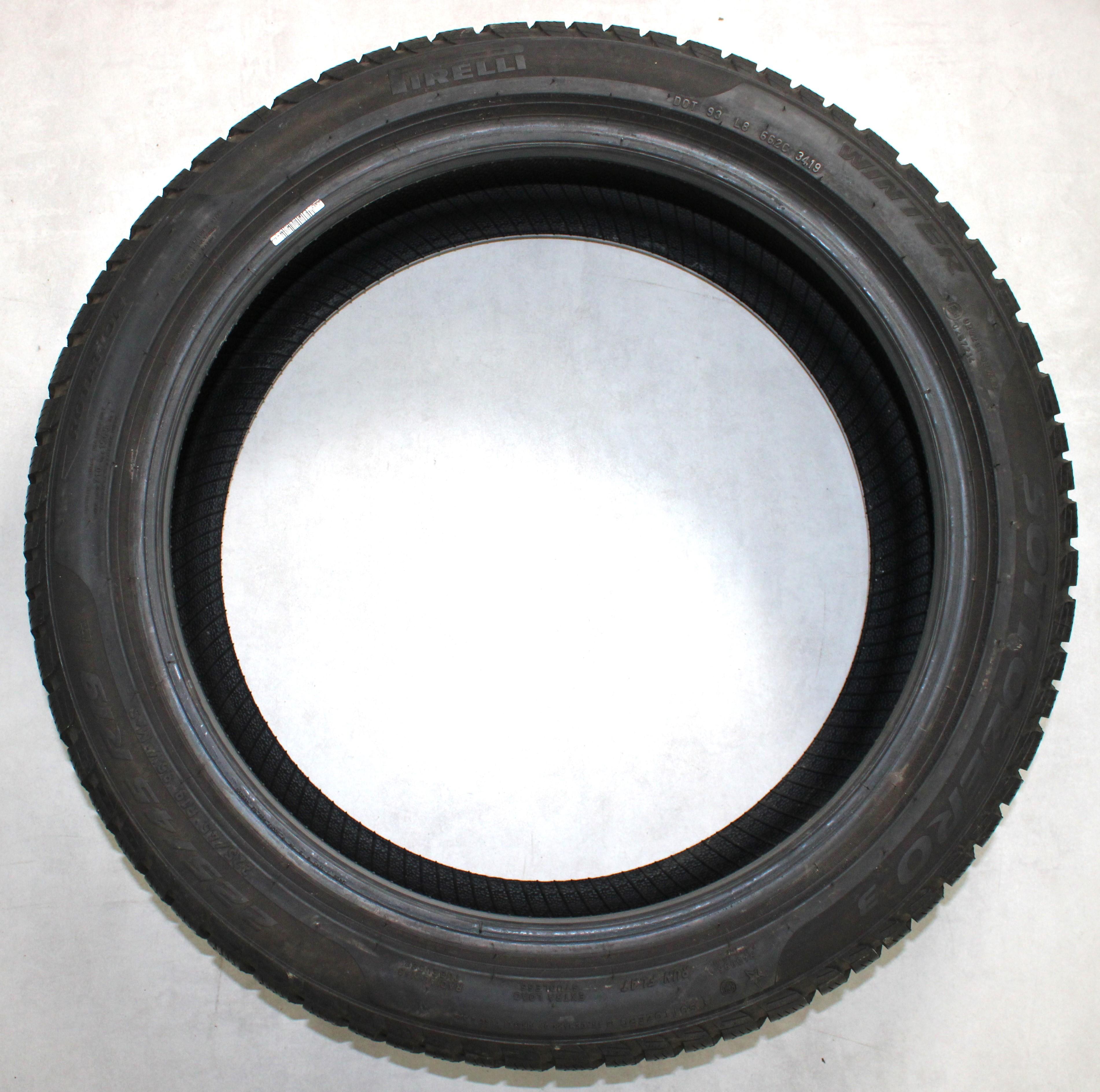 4 x 225/45R19 96V winterbanden Pirelli Sottozero 3 Runflat 7-7,5mm 1x2019/3x2020 *