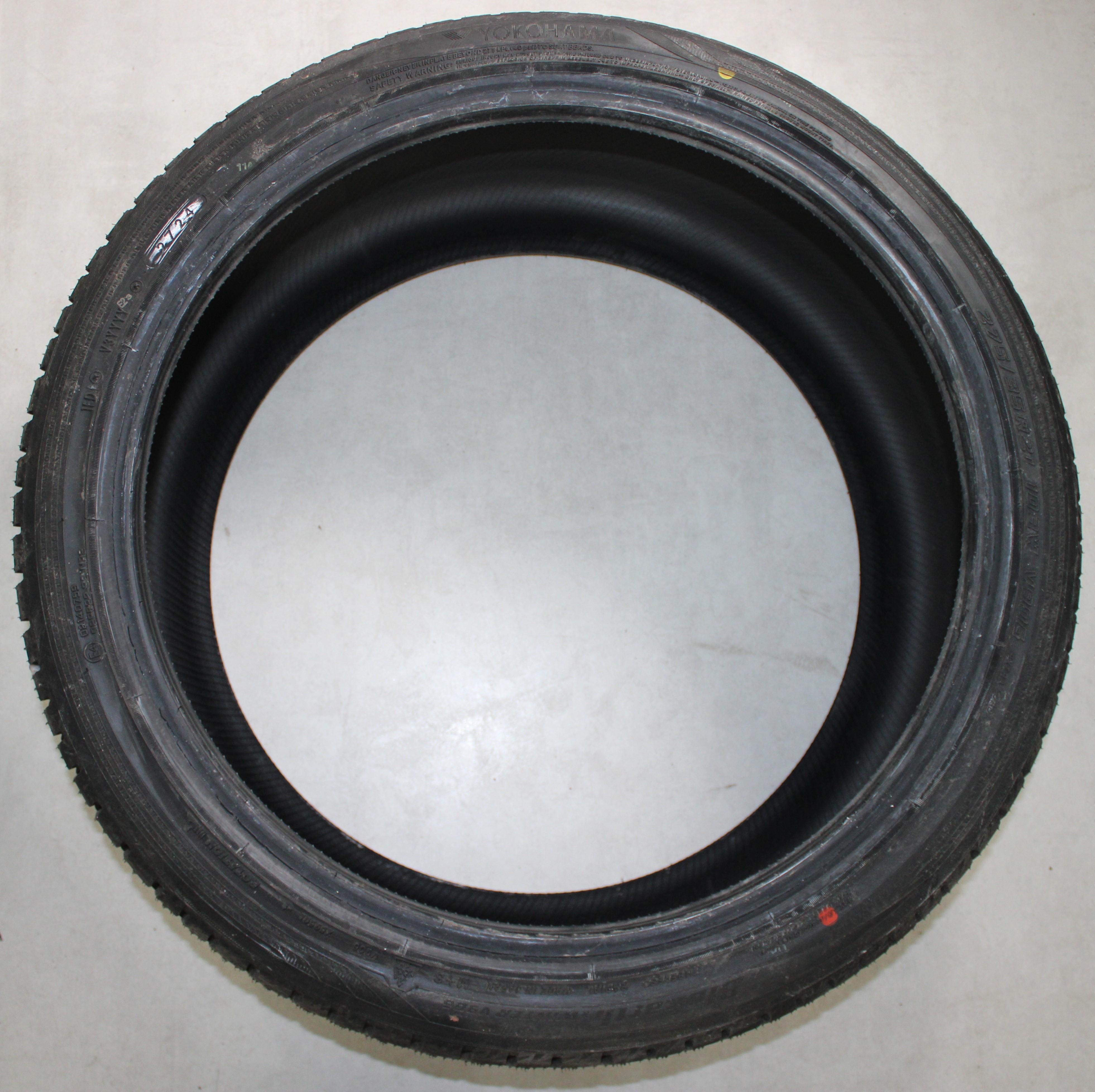2 x 275/35R21 103W XL neumáticos de invierno Yokohama BluEarth Winter V906 7,5-8MM DOT 2024