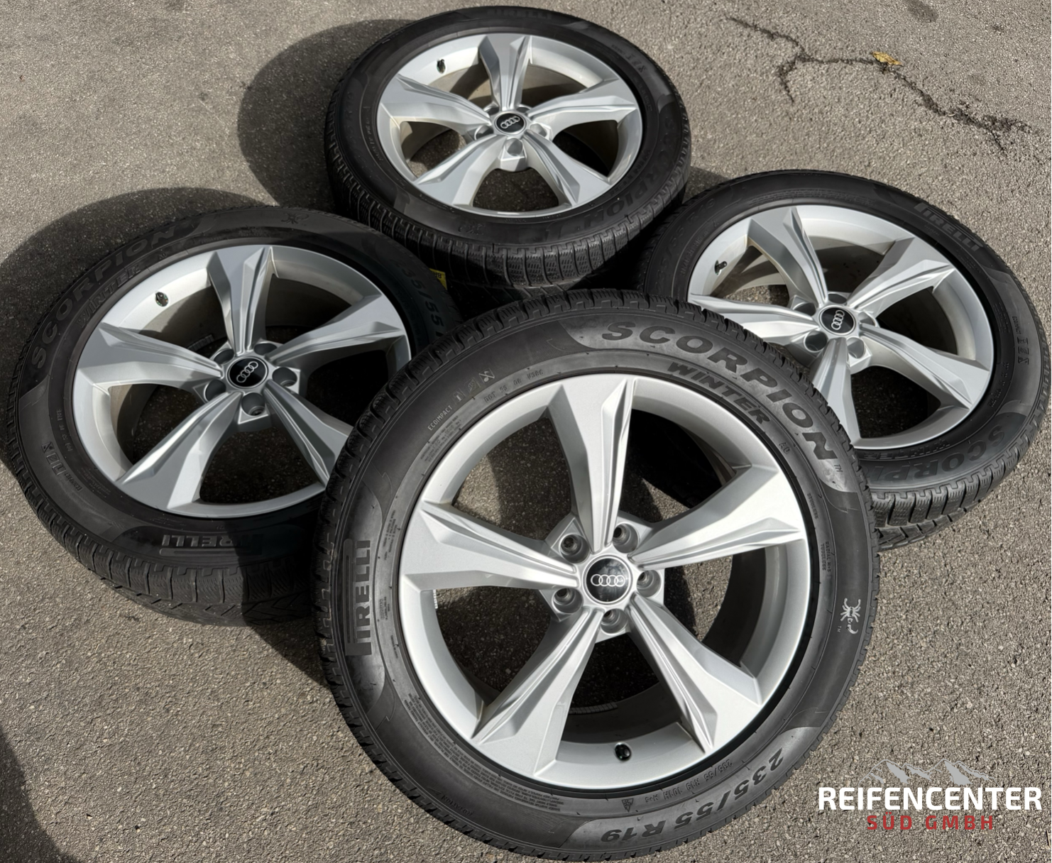 4 cerchi in lega originali da 19" Audi Q5 SQ5 FY 80A601025K 7x19 ET34 S-LINE