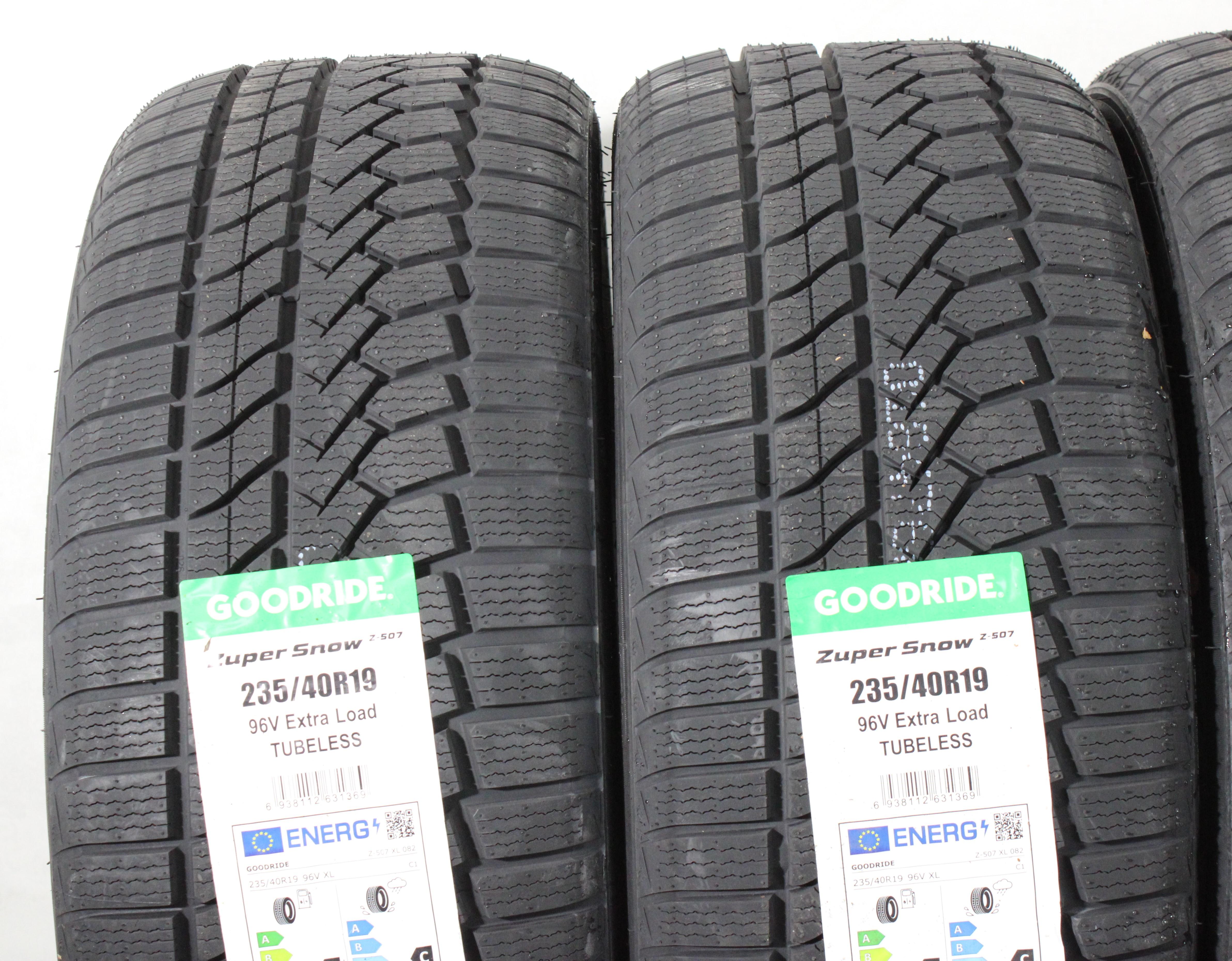 4 x 235/40R19 96V pneumatici invernali Goodride Zuper Snow Z-507 2025 XL NUOVI