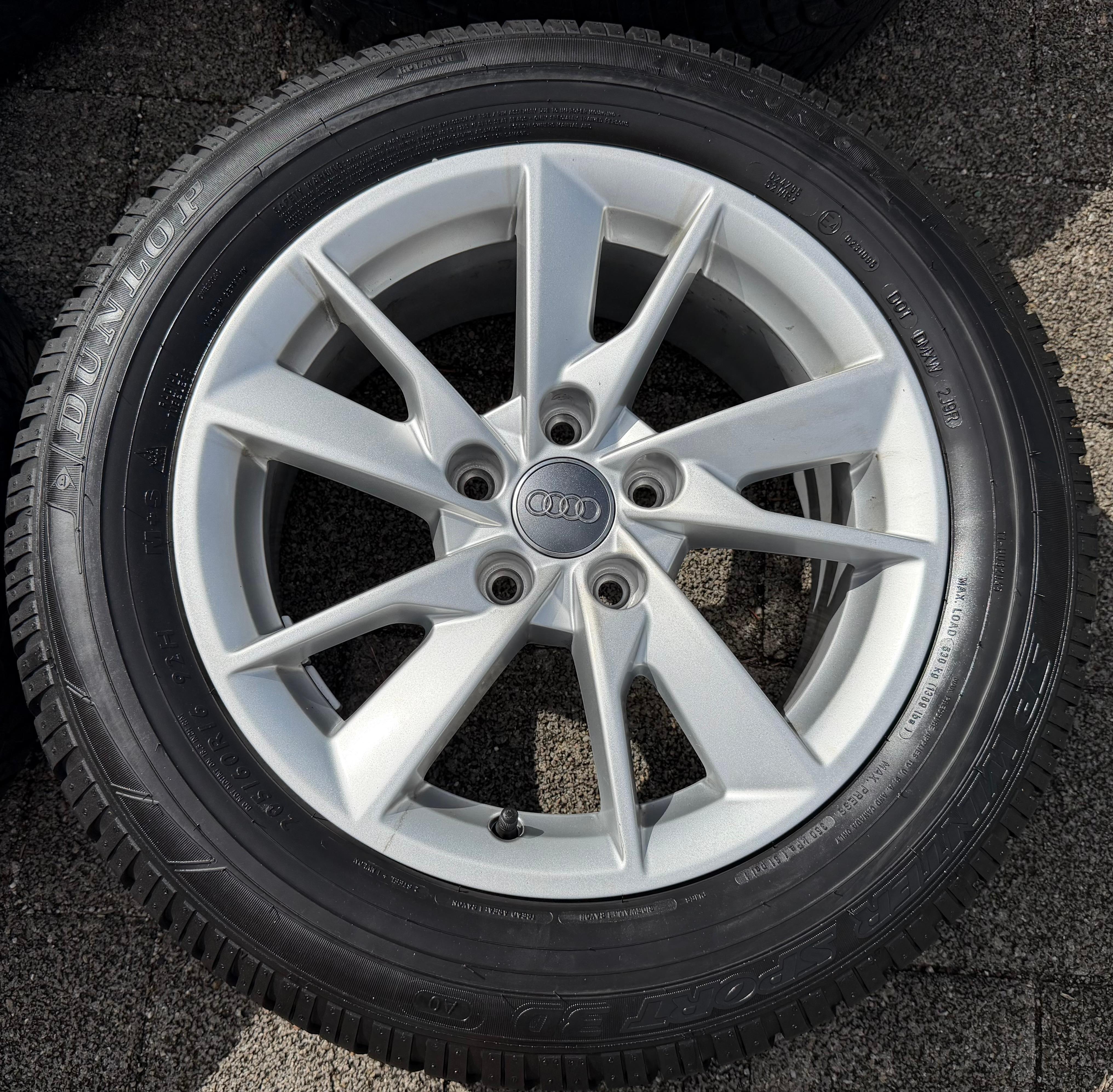 4 Original Alu Winterräder Audi A4 8W B9 8W0601025A 205/60R16 92H Dunlop