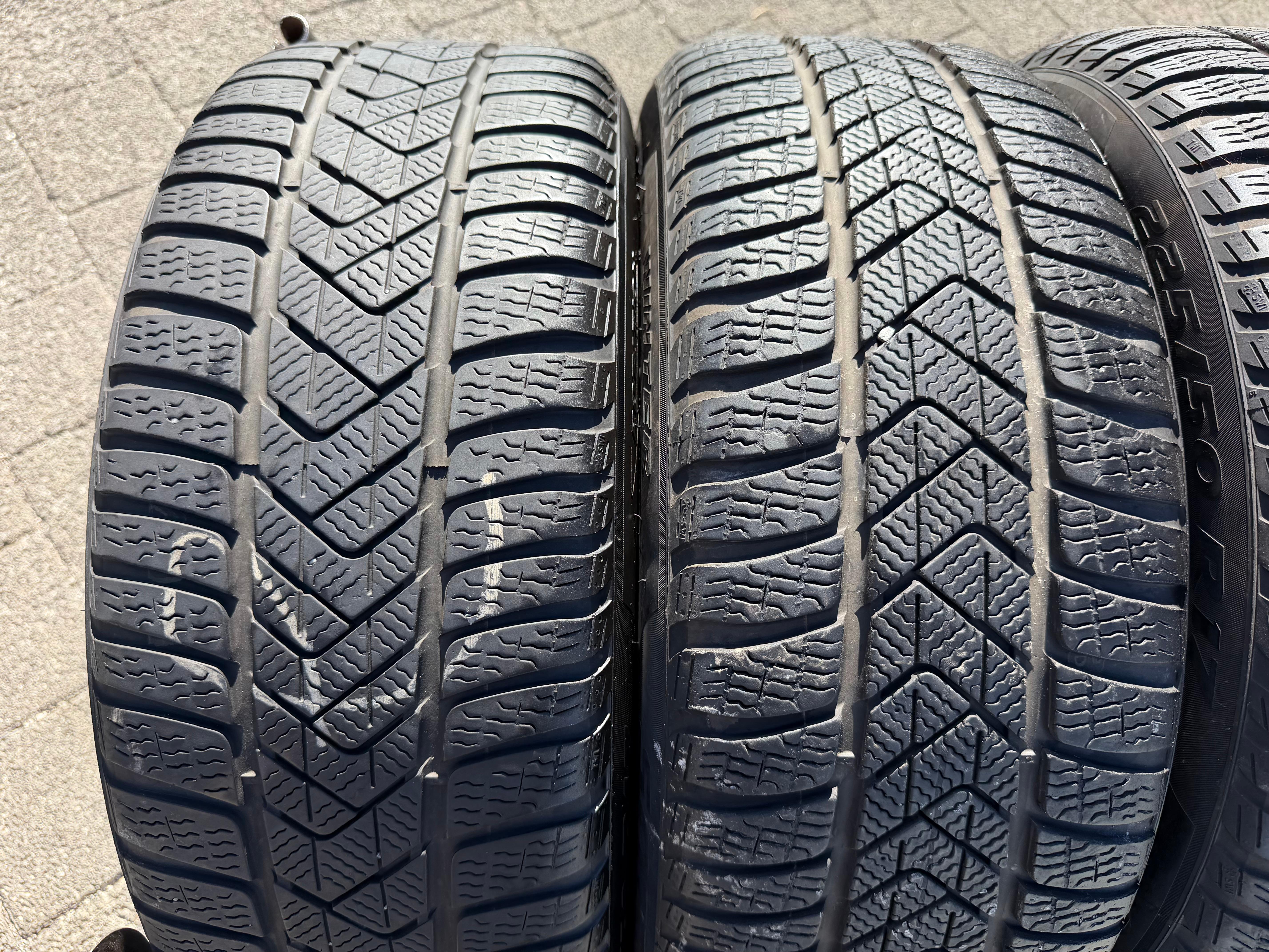 4 Original 17" Alu Winterräder Mercedes C-Klasse W206 A2064014400 2024 Pirelli