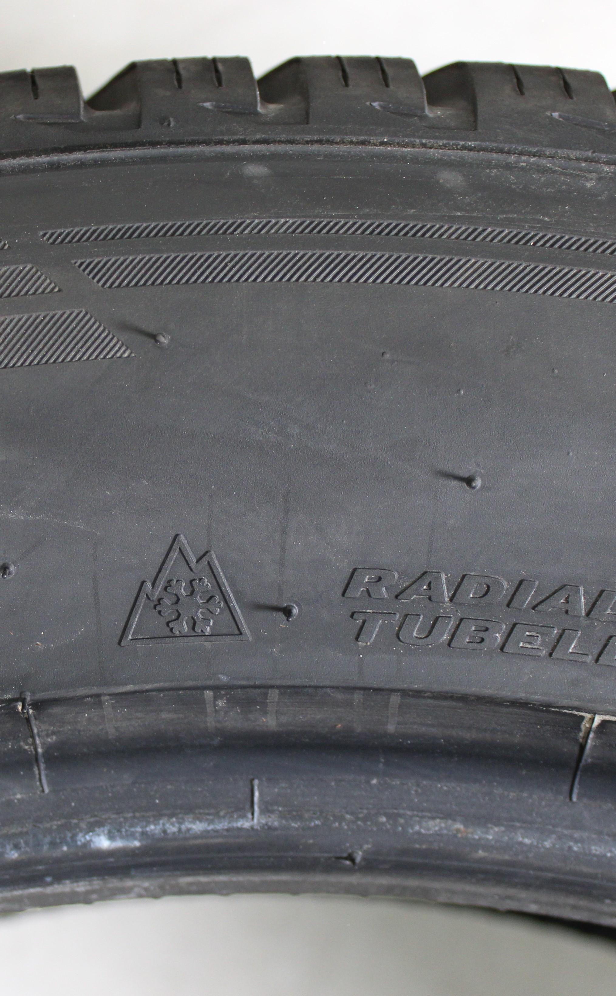 4 x 255/50R20 109V neumáticos de invierno Hankook Winter I*Cept Evo 3 X con todo el dibujo 2024