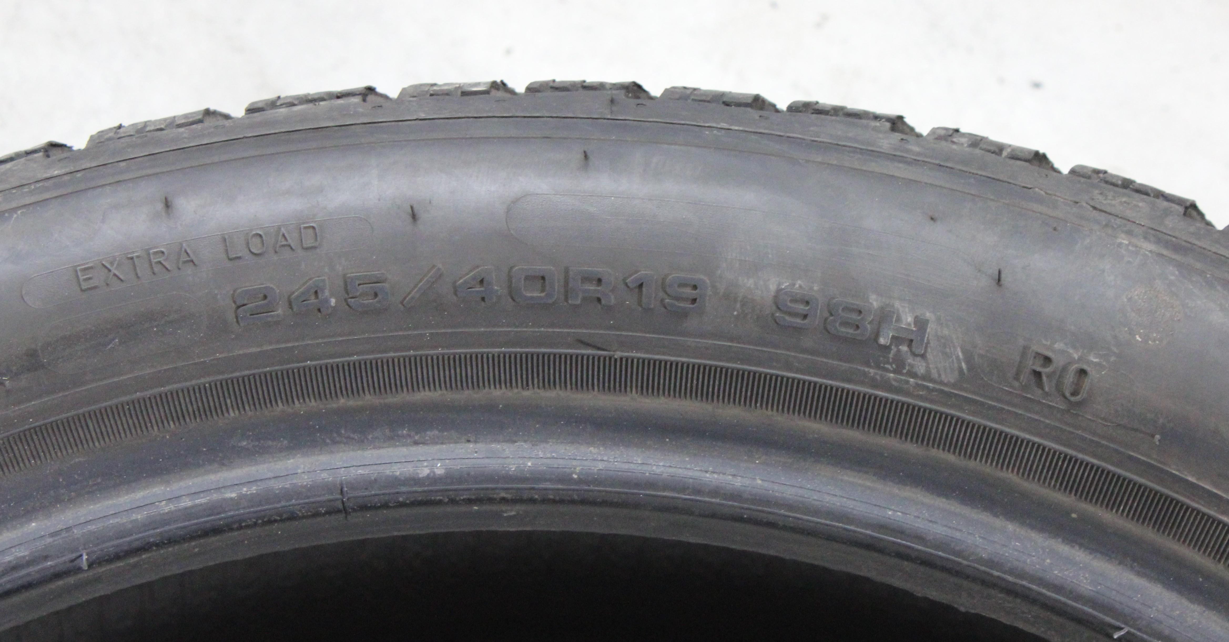 2 x 245/40R19 98H Winterreifen Goodyear Ultra Grip Performance 3 R0 7,5mm 2024/2025 XL