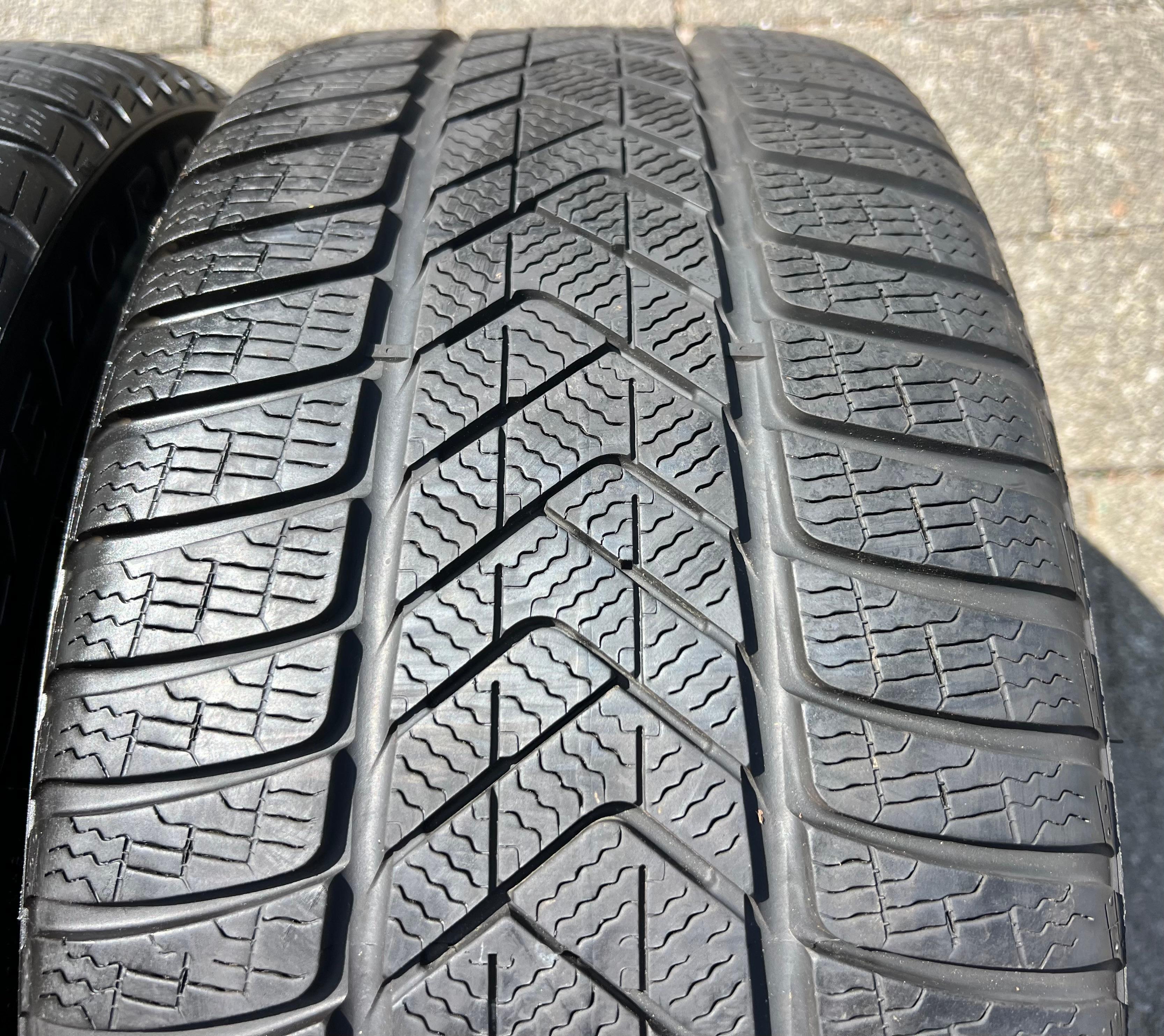 2 x 275/40R18 103V Winterreifen Pirelli Sottozero 3 5,5mm 2019