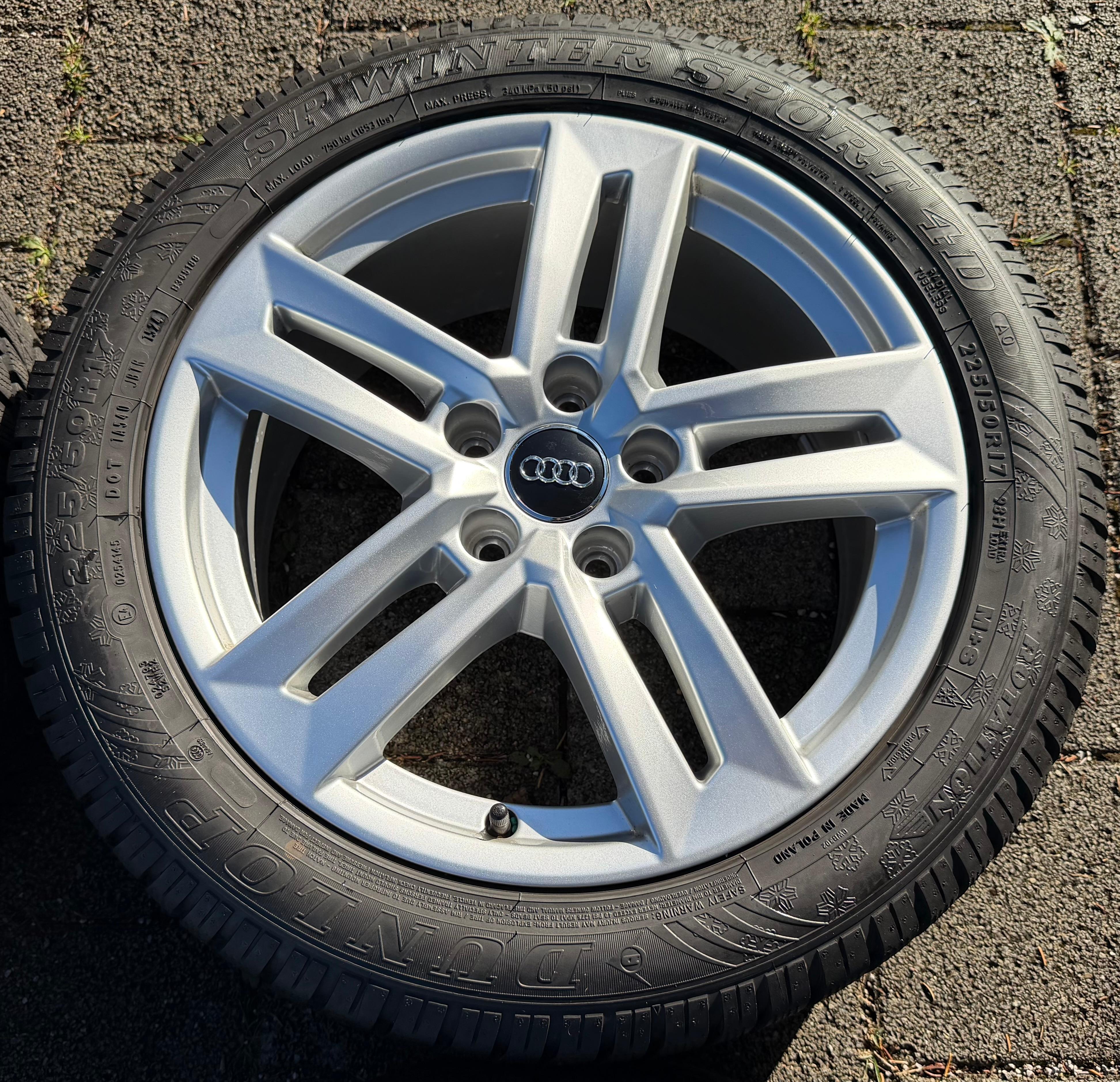 4 Original 17" Alu Winterräder Audi A4 B9 8W 8W0601025P 225/50R17 98H Dunlop 2024