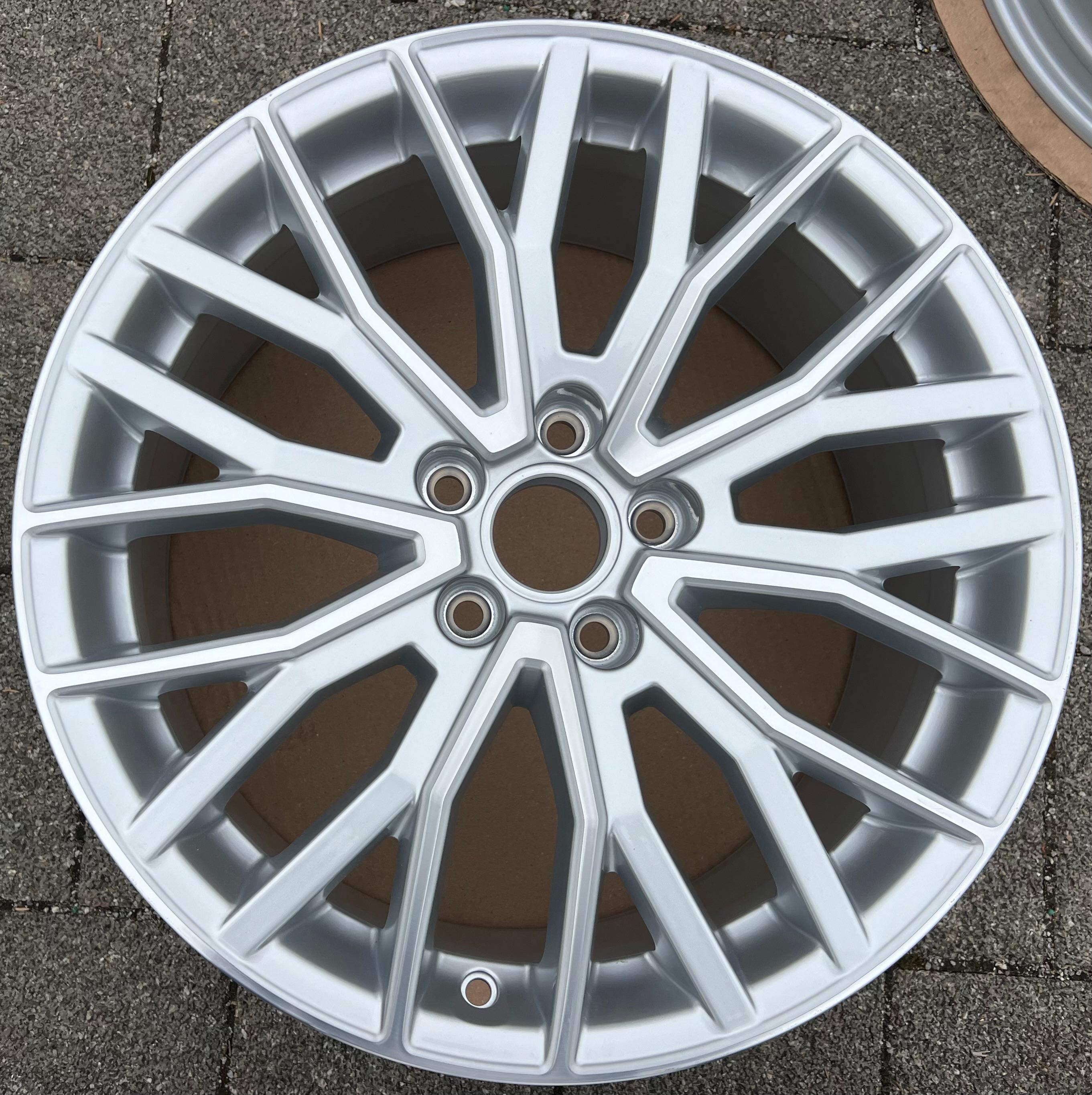 1 X ORIGINAL 18" ALUFELGE FELGE AUDI TT 8S 8S0601025G 8,5x18 ET50