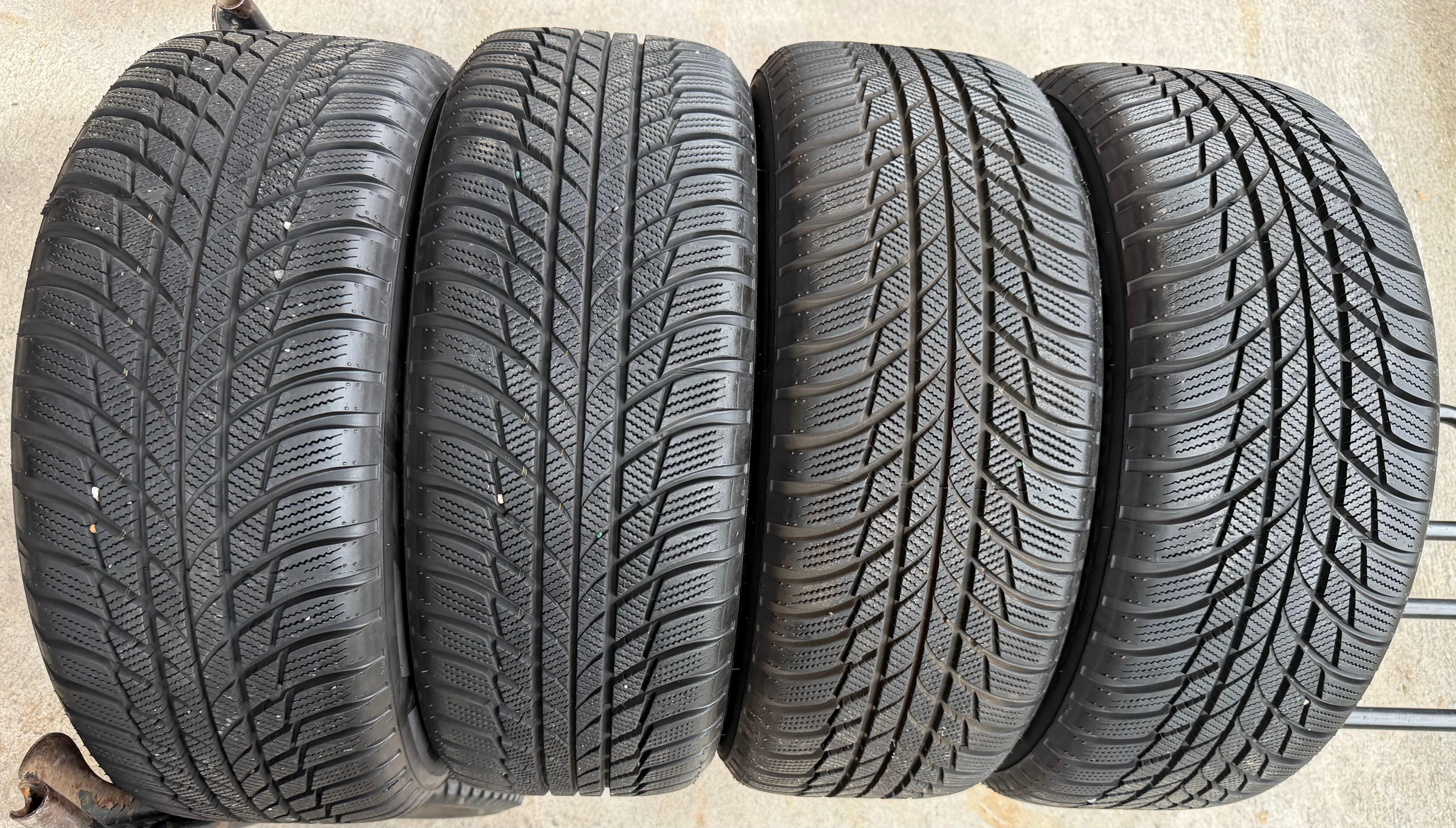 4 Original 17" Alu Winterräder Audi Q2 215/55R17 94V Bridgestone