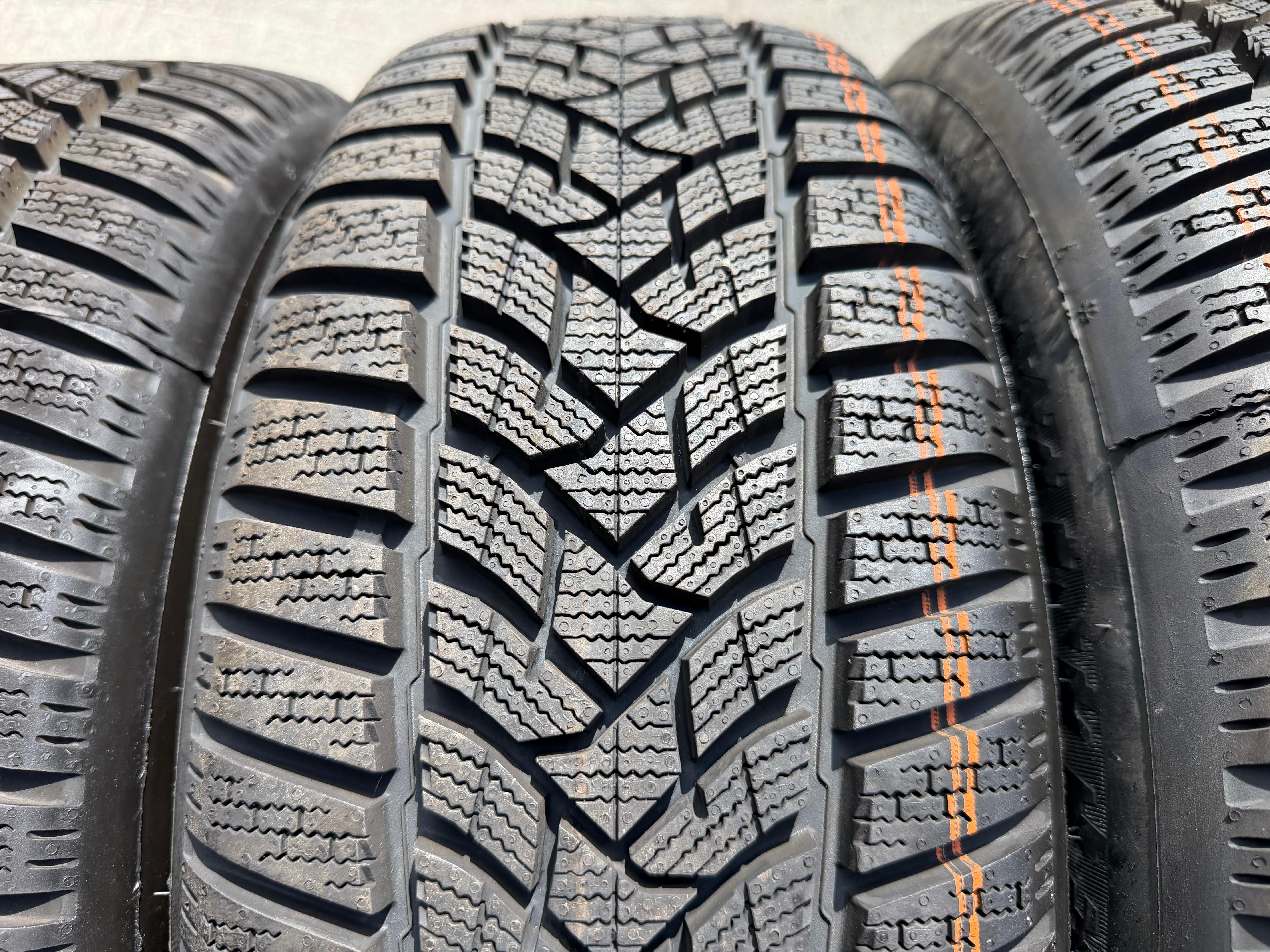 4 WINTERBANDEN VW TOURAN II 5T 205/60R16 96H 5QA601027/B DUNLOP GRATIS VERZENDING