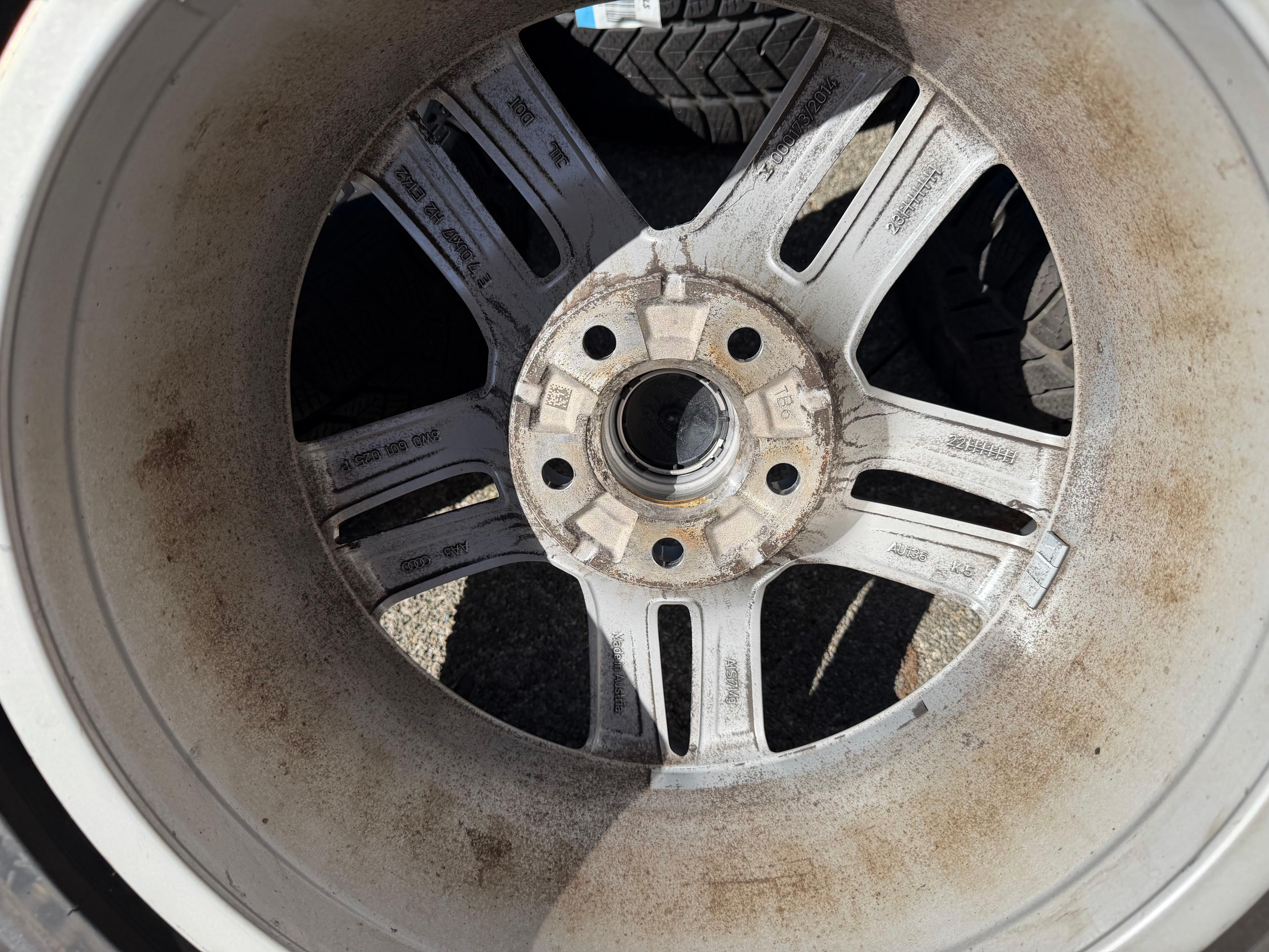 4 Original 17" Alu Winterräder Audi A4 B9 8W 8W0601025P 225/50R17 98H PIrelli 2024
