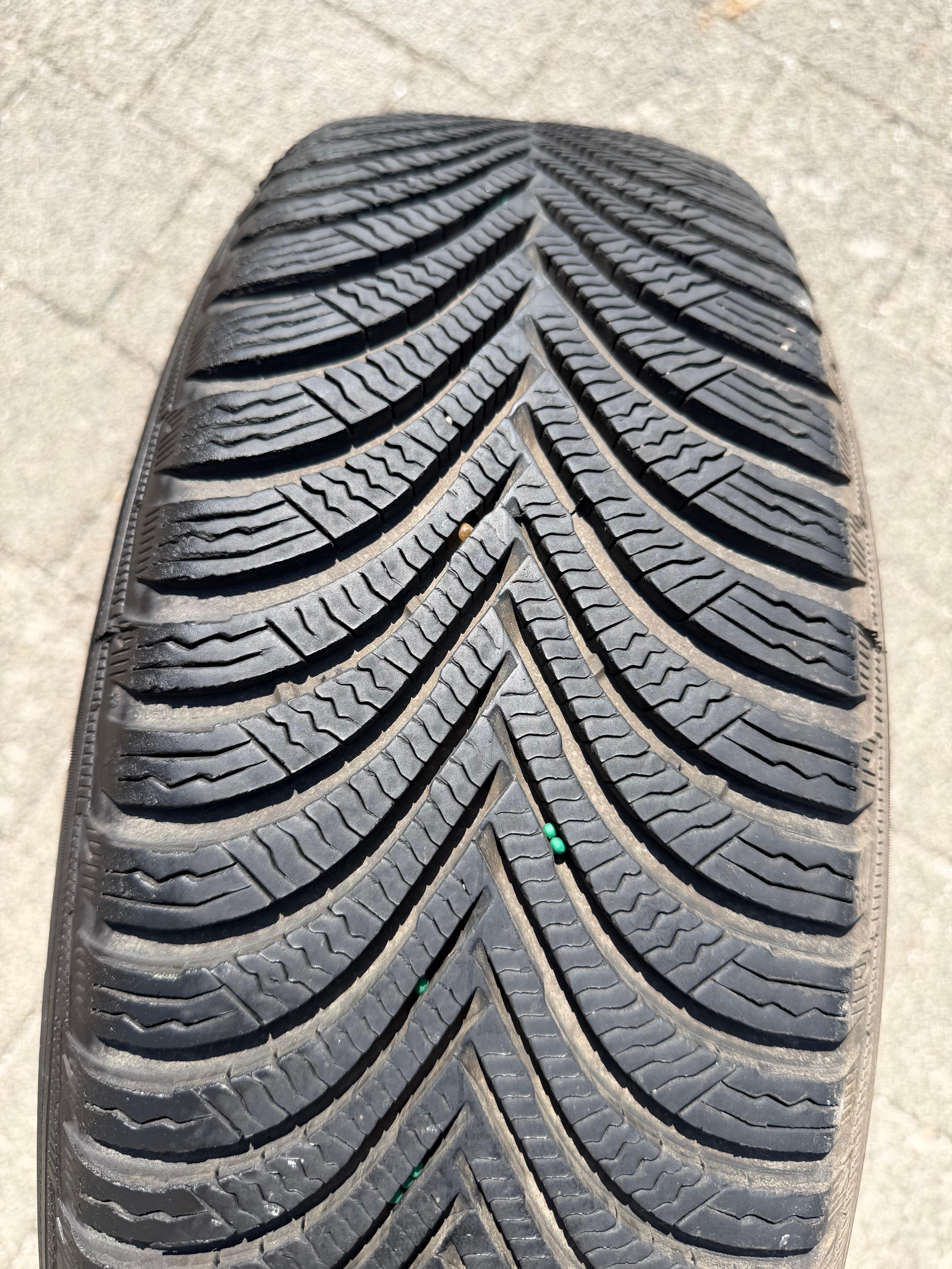 1 x 205/60R16 92H Winterreifen Michelin Alpin 5 7,5mm 2023