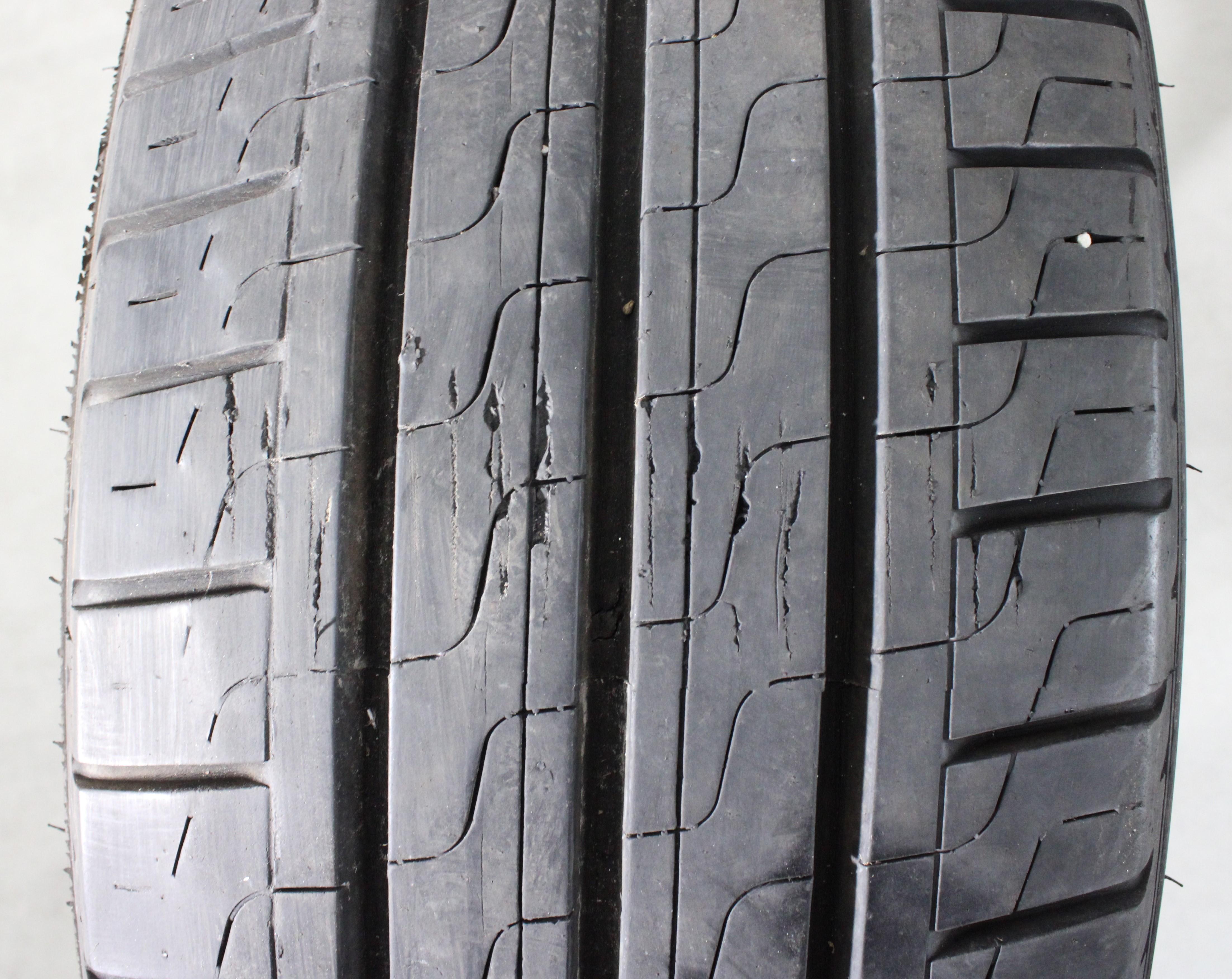 4 x 215/70R15C 109/107S Sommerreifen Pirelli Carrier 2x6-6,5mm/2x8-8,5mm 2019
