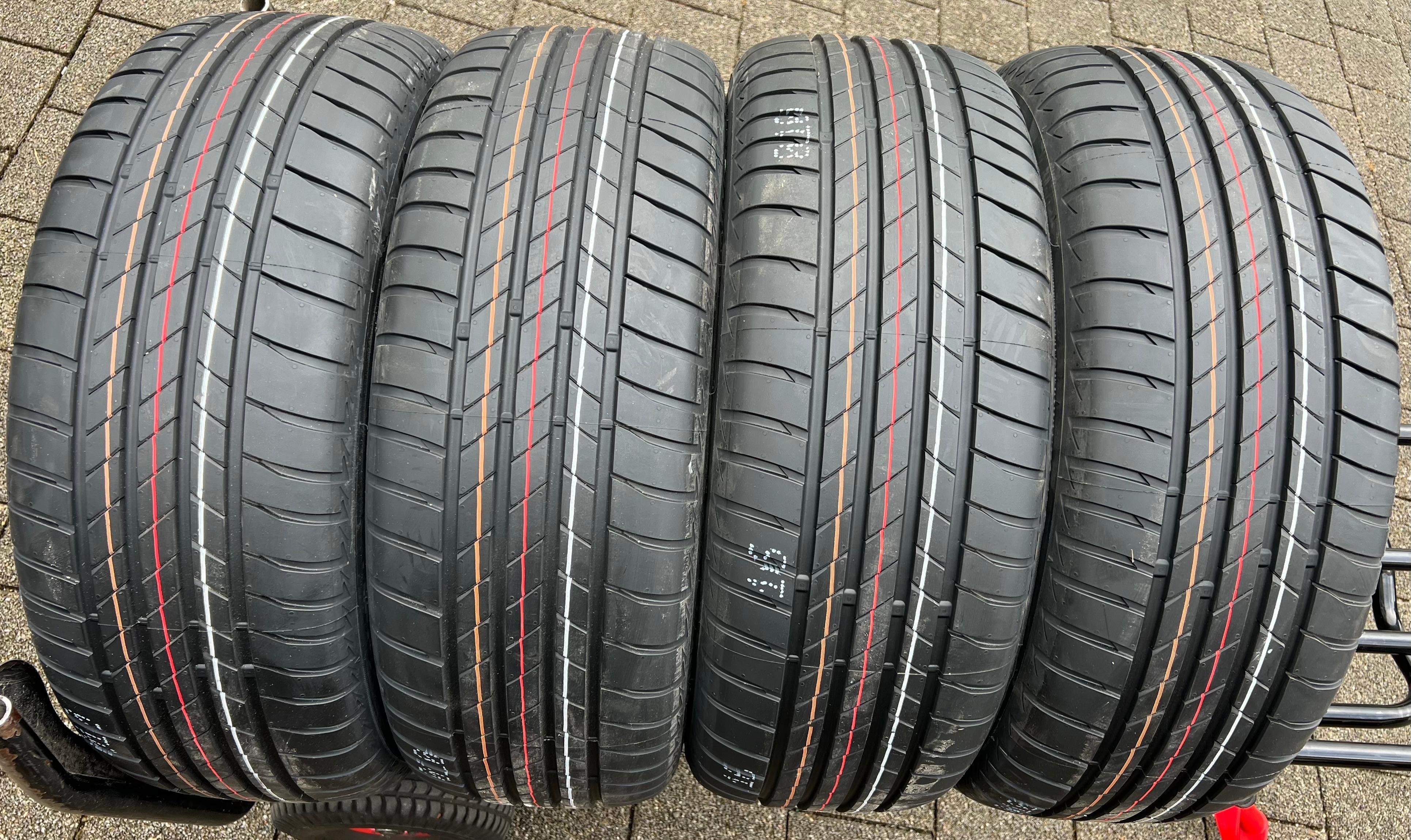 4 ORIGINAL 17" ALU SOMMERRÄDER AUDI Q2 215/55R17 94V BRIDGESTONE 2024 NEU FREIHAUS