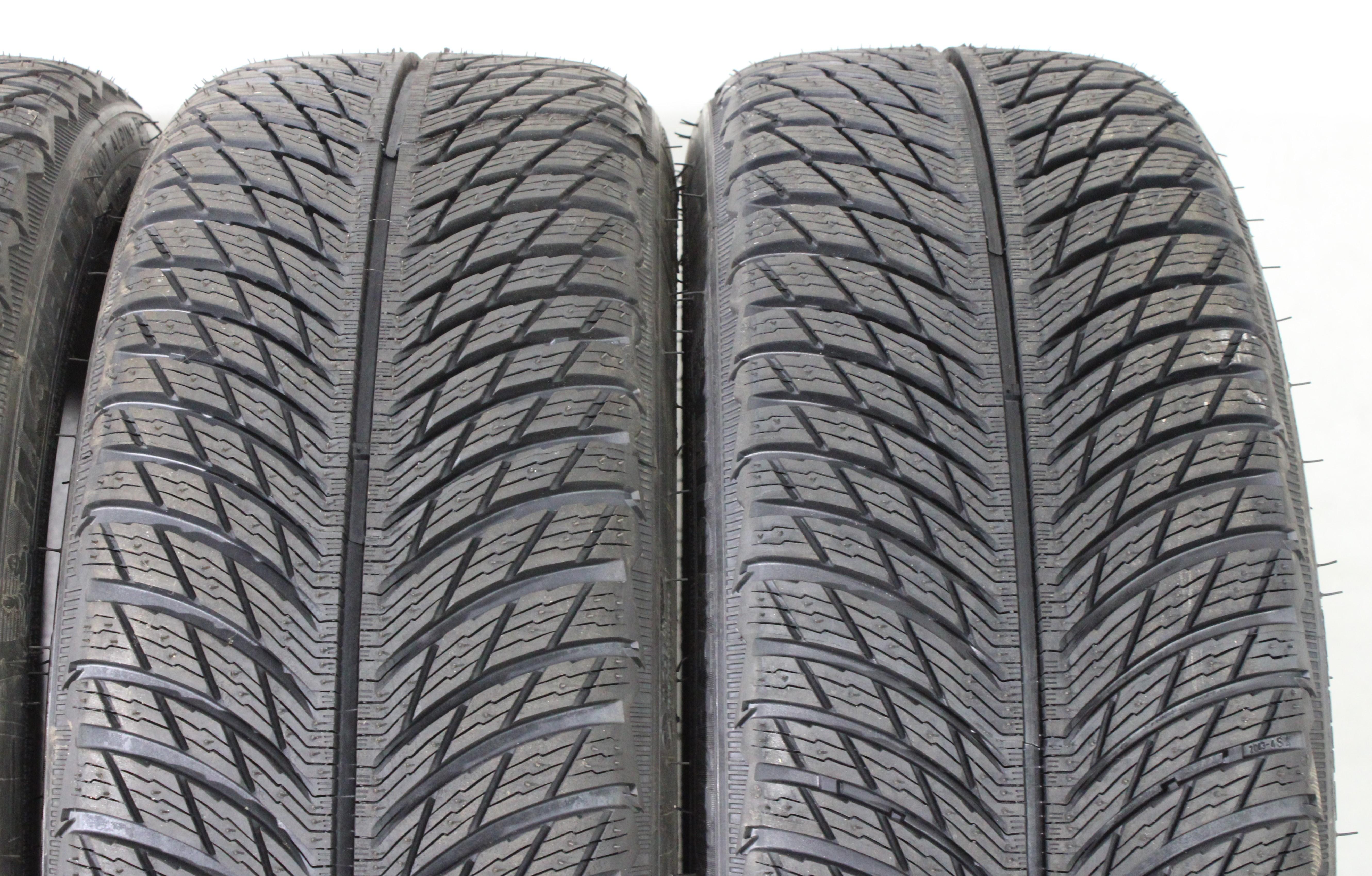 4 x 215/40R18 89V neumáticos de invierno Michelin Pilot Alpin 5 con dibujo completo de 2021 XL