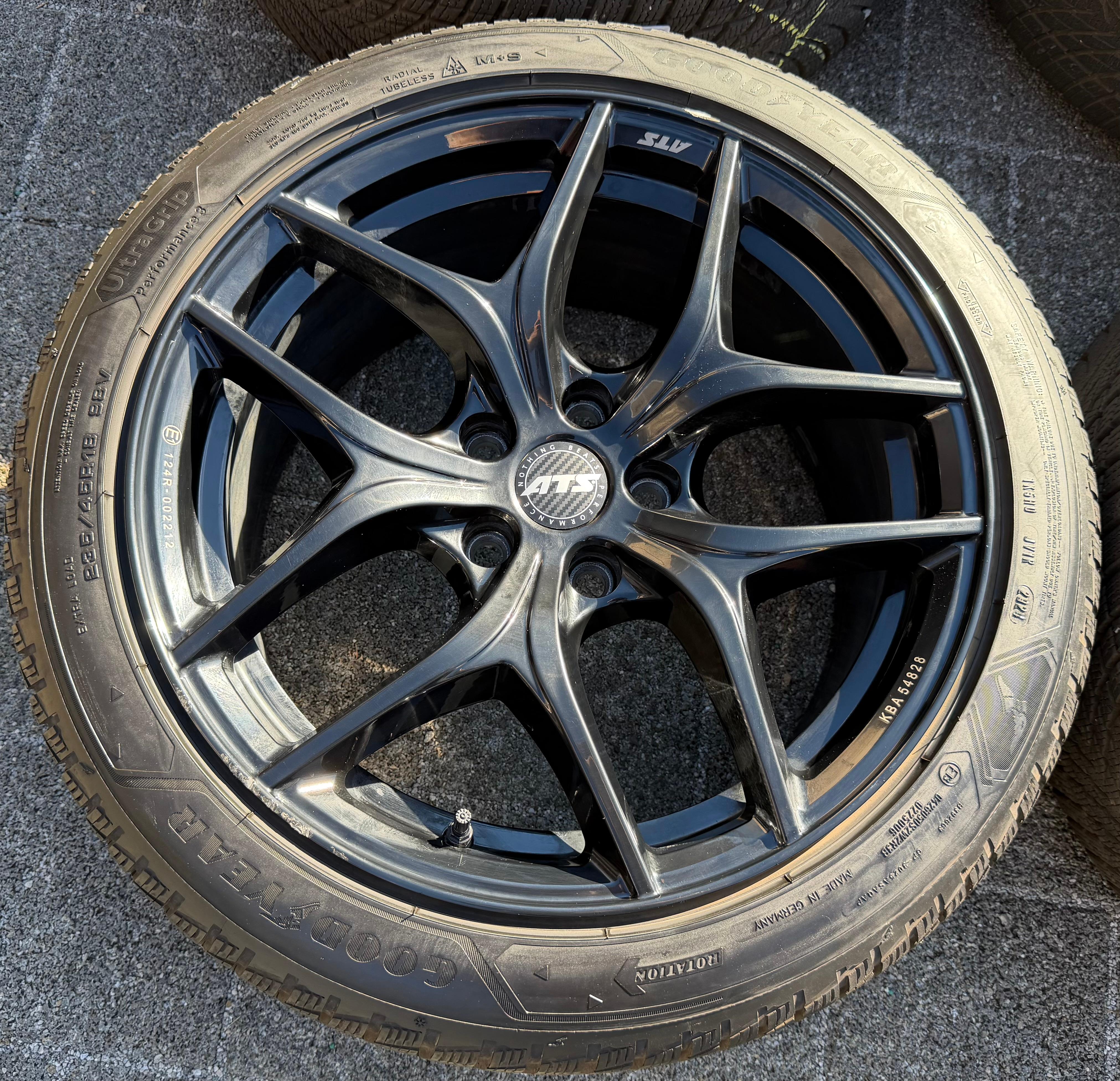 4 Alu 18" Winterräder Tesla Model 3 235/45R18 98V Goodear 2024 RDKS