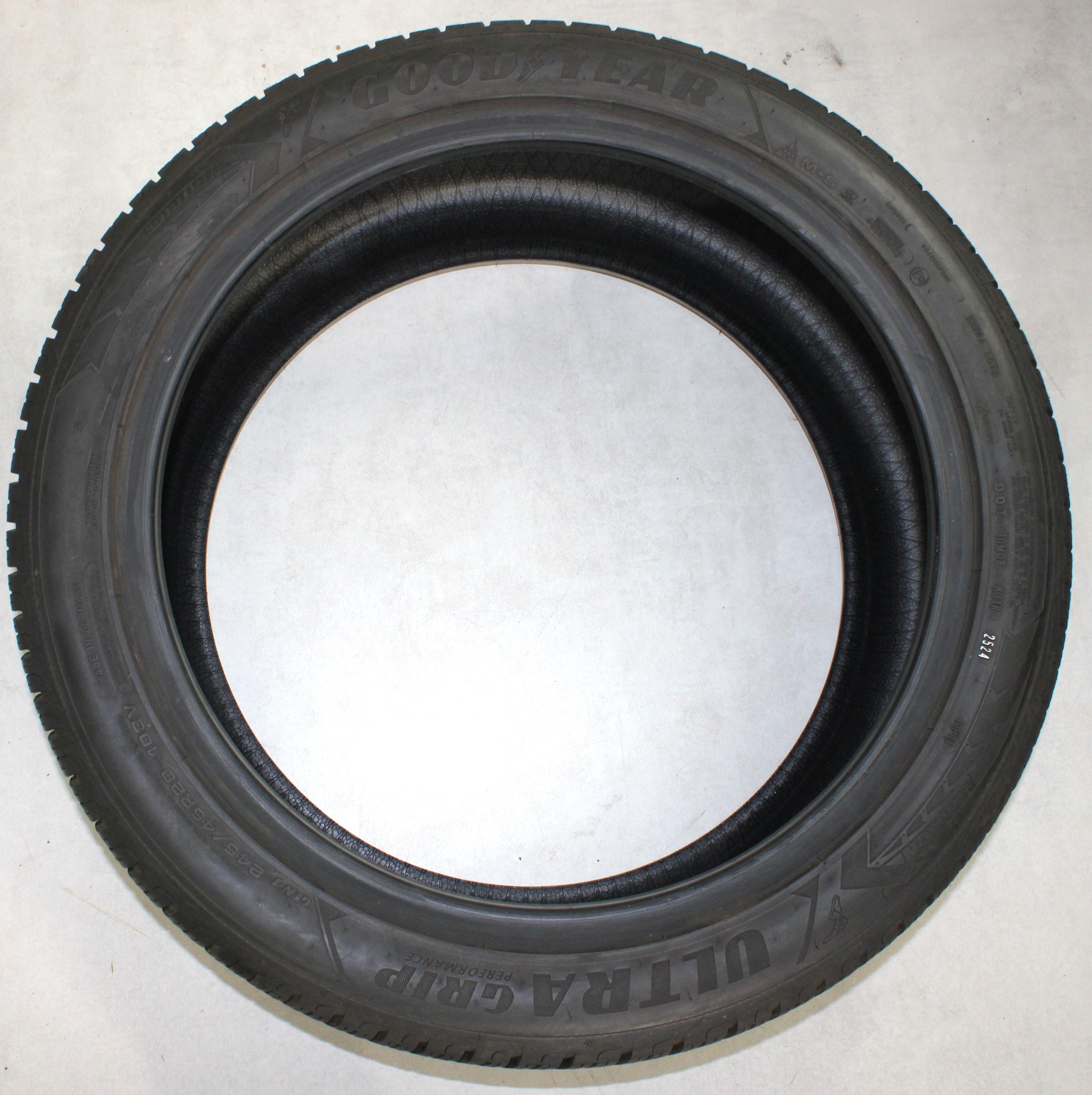 1 x 245/45R20 103V Winterreifen Goodyear Ultra Grip Performance GEN-1 NFO 7,5-8mm 2024