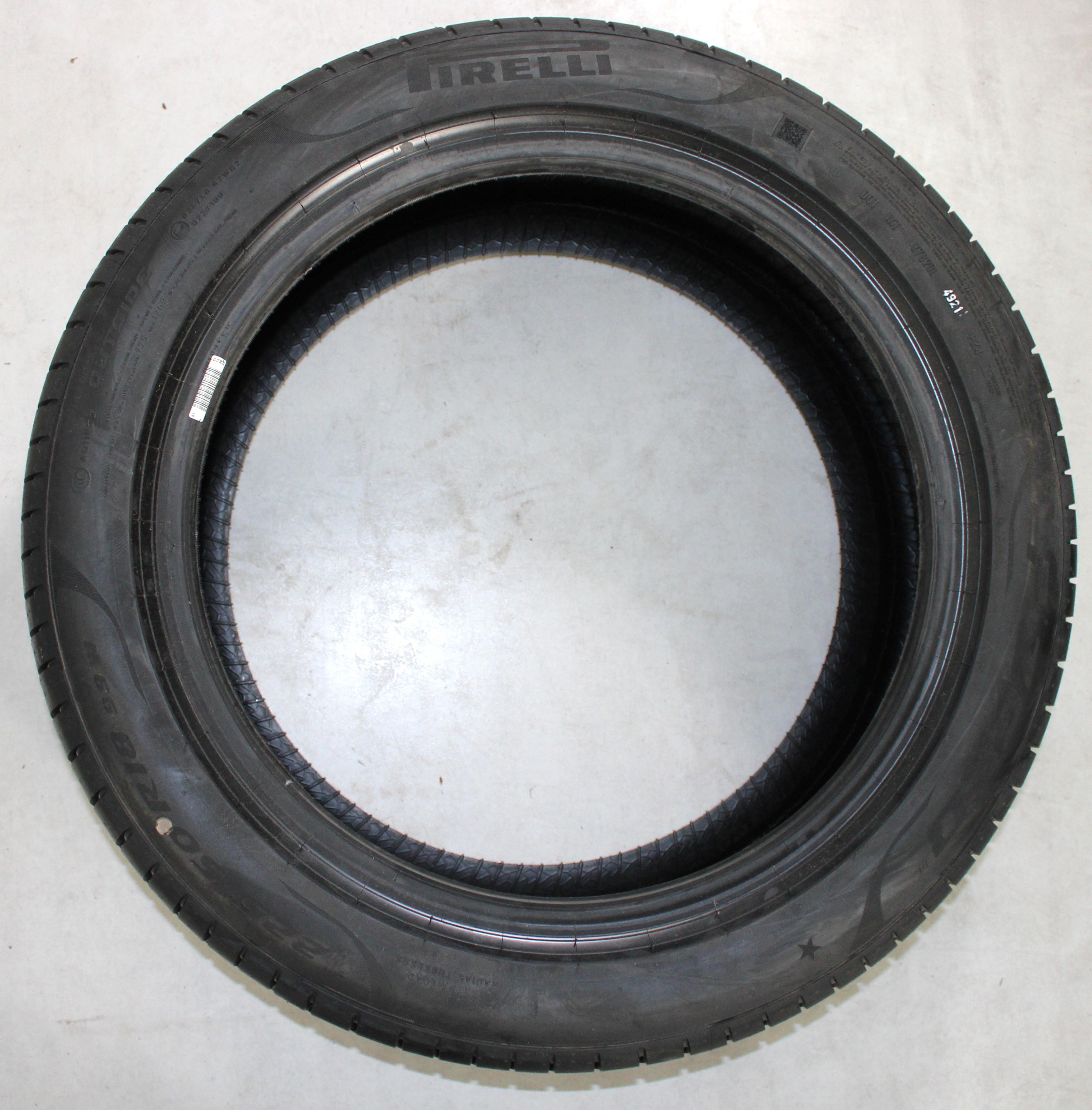 1 x 225/50R18 99W Sommerreifen Pirelli Pzero PZ4 NEU 2021 *
